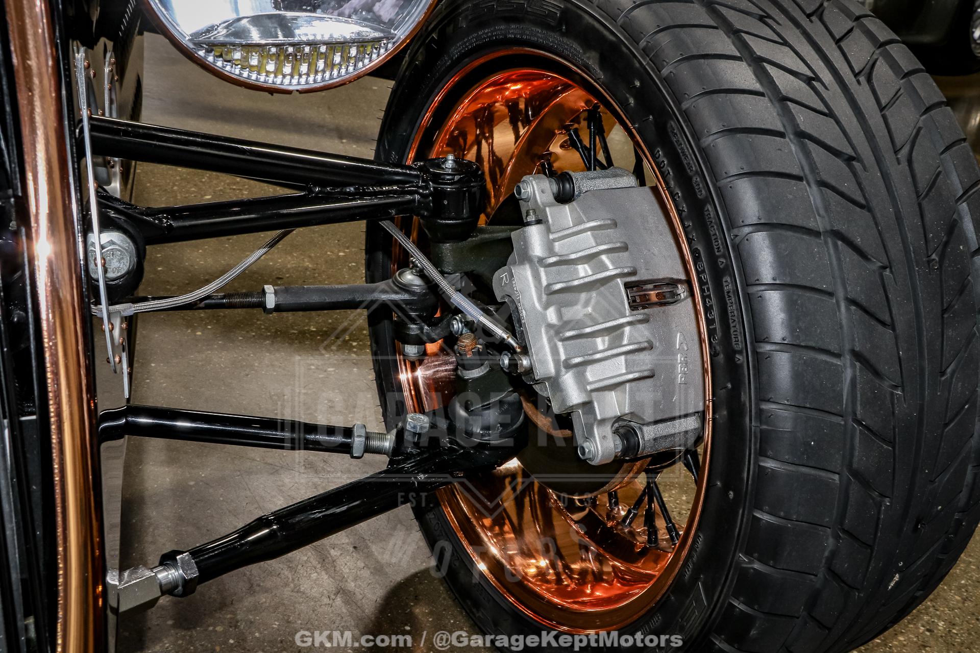 1933 Ford Hot Rod 64