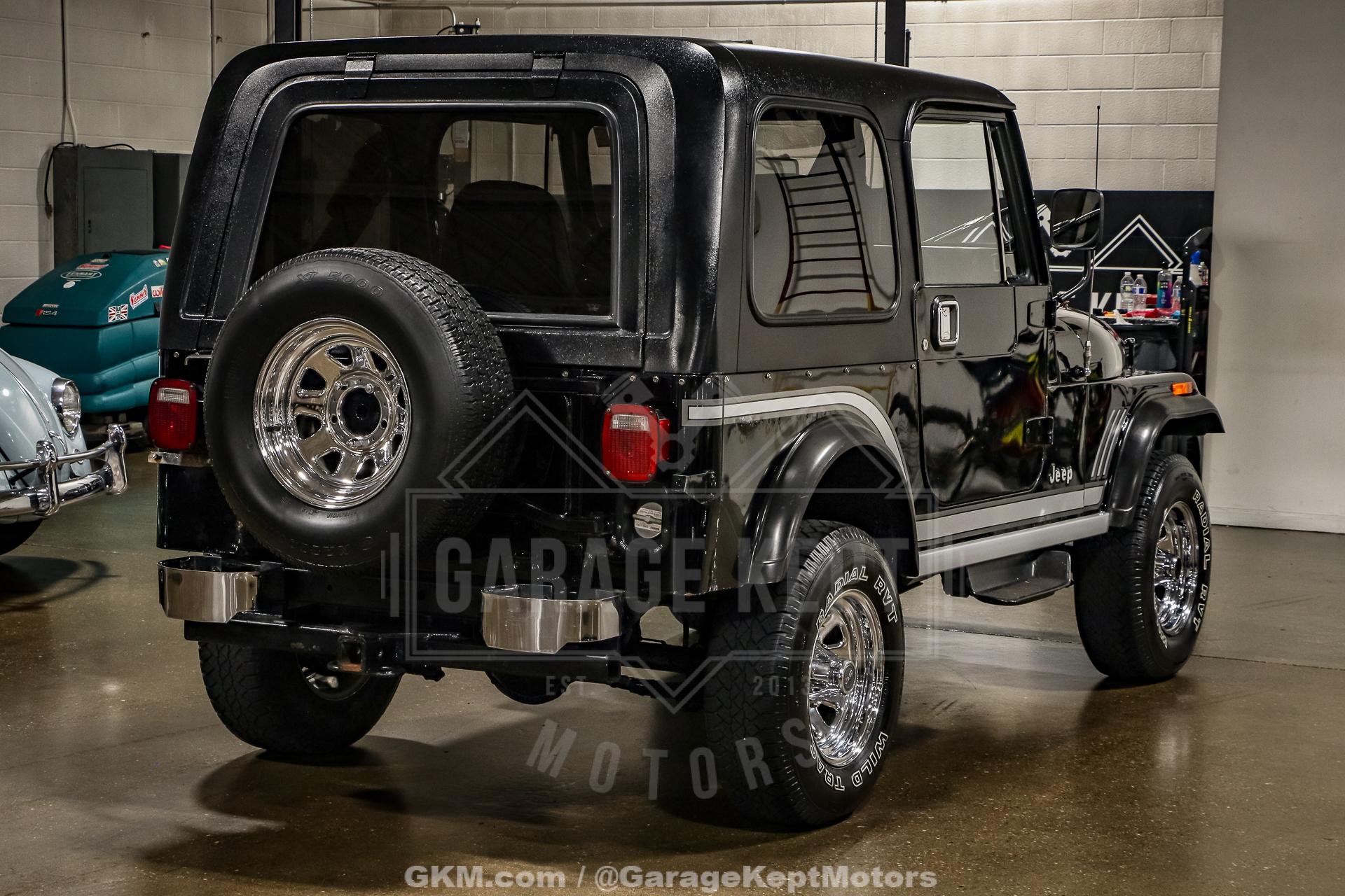 1985 Jeep CJ-7 8