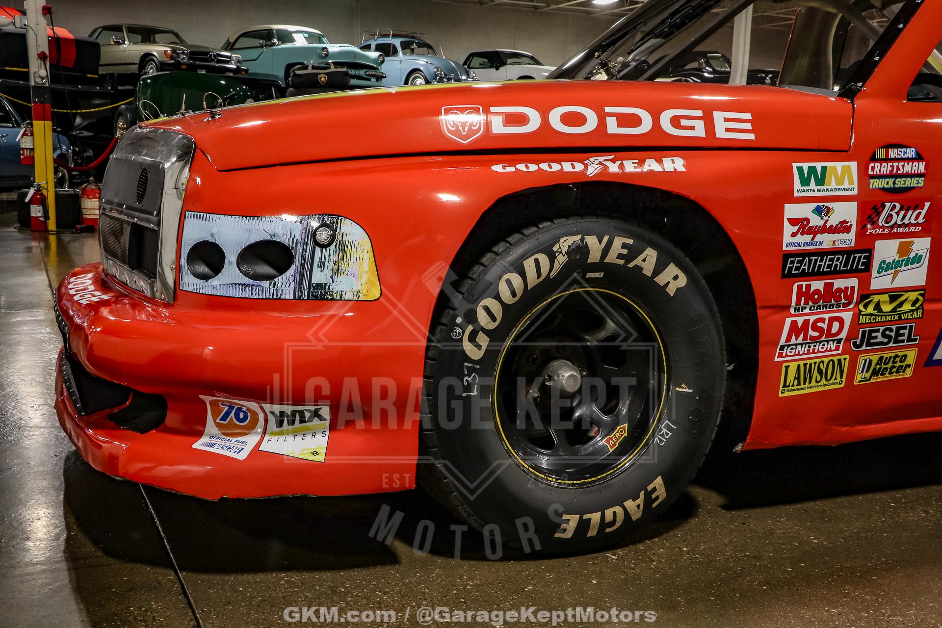 2002 Dodge Nascar 29