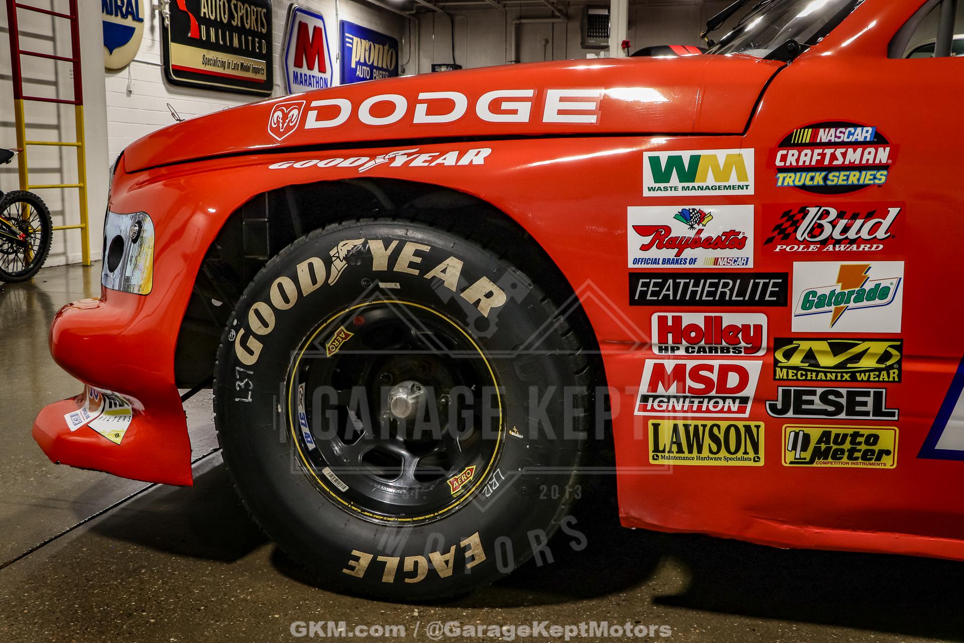 2002 Dodge Nascar 30