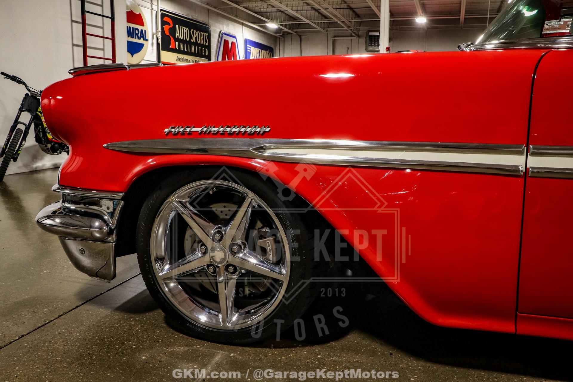 1957 Pontiac Chieftain 31