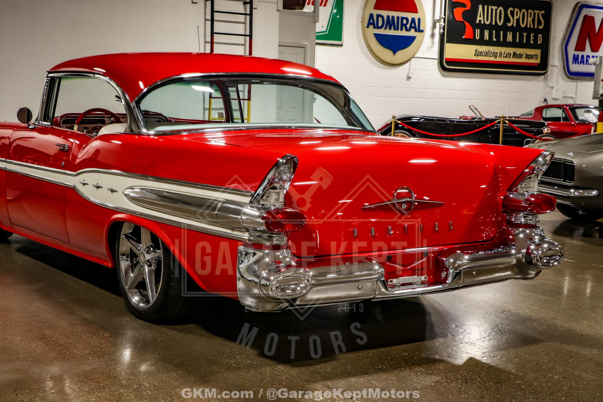 1957 Pontiac Chieftain 39