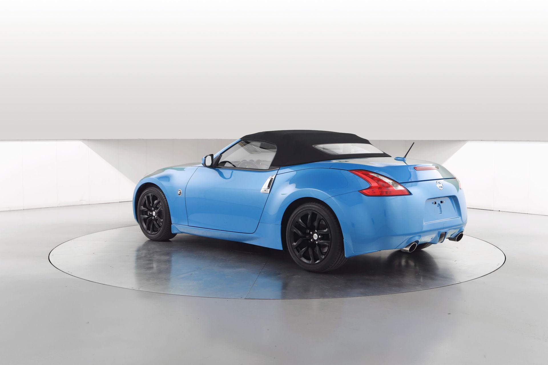 2010 Nissan 370Z 13