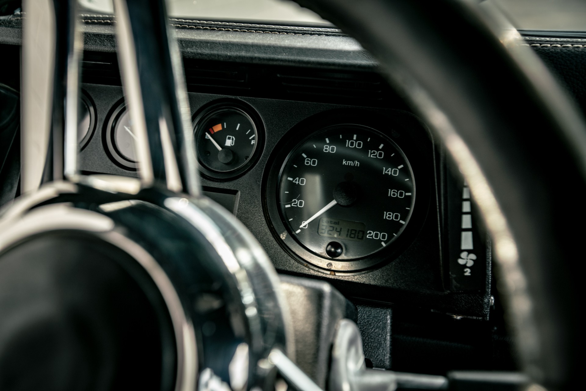 1993 Land Rover Defender 9