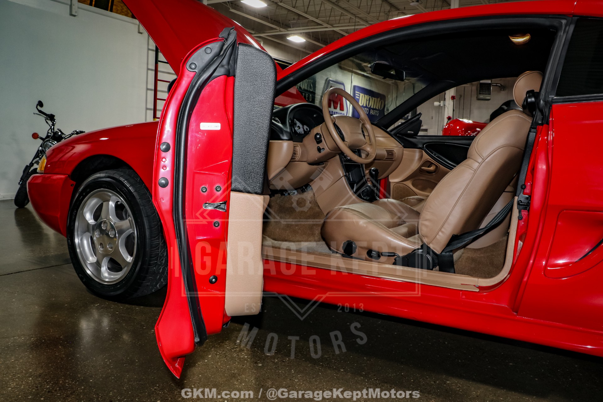 1994 Ford Mustang SVT Cobra 124