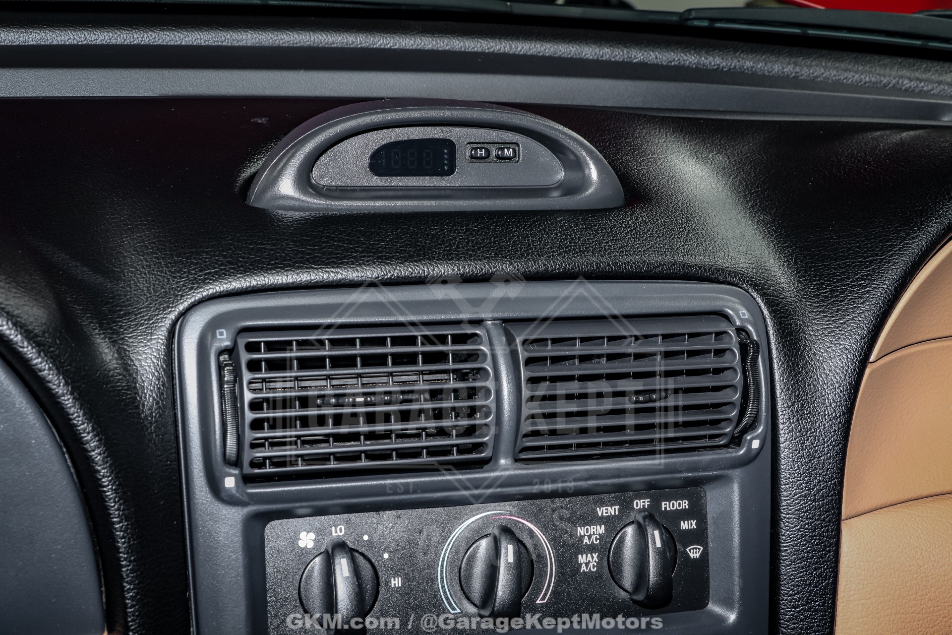 1994 Ford Mustang SVT Cobra 143