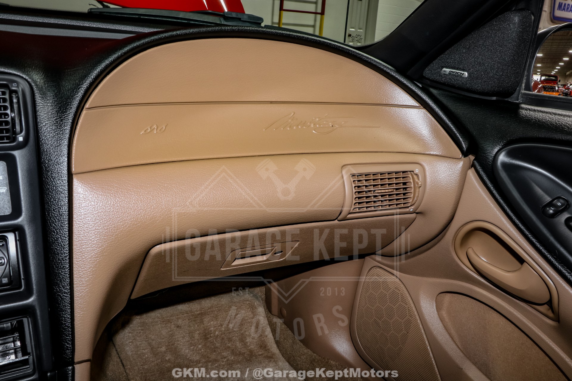 1994 Ford Mustang SVT Cobra 152