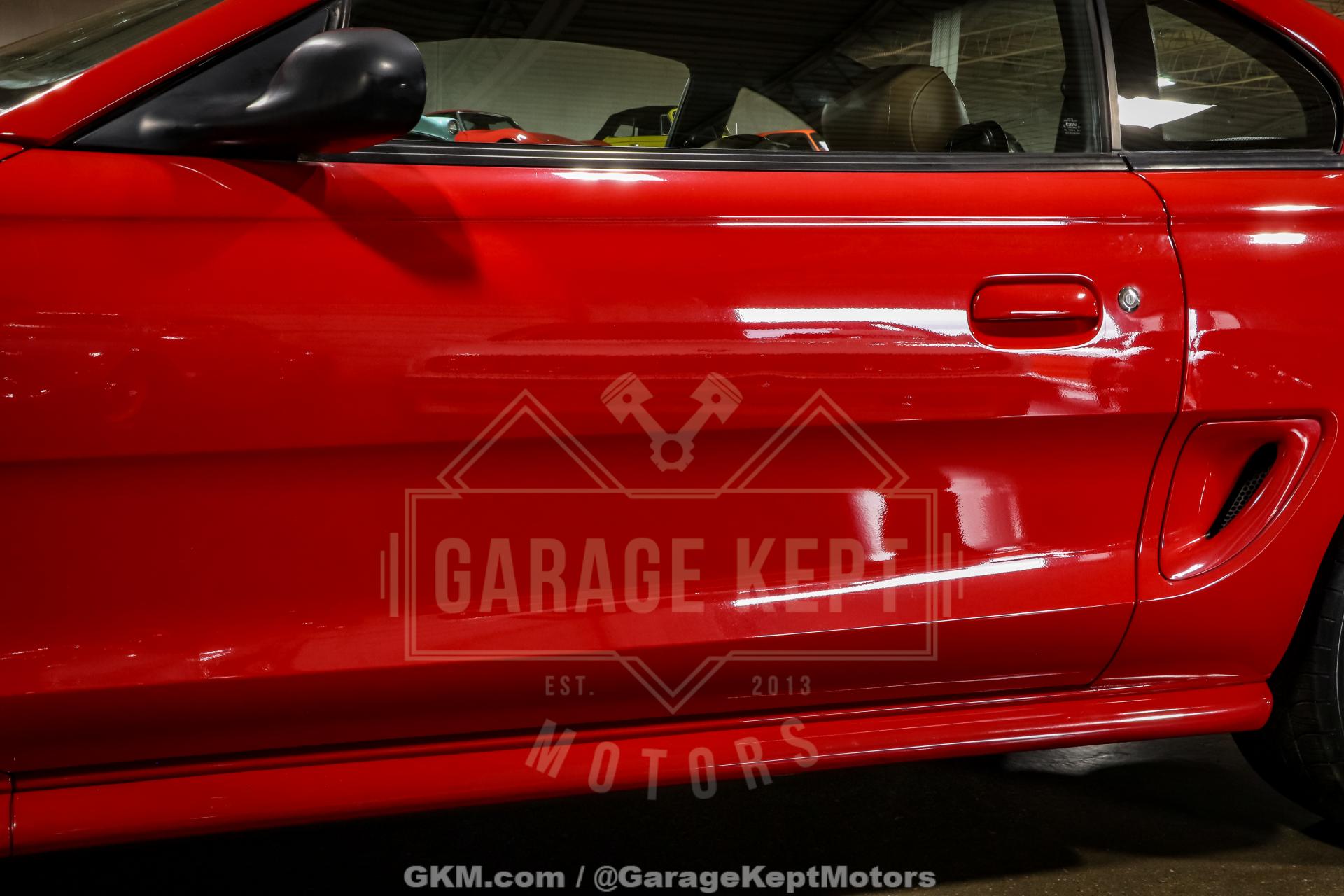 1994 Ford Mustang SVT Cobra 32