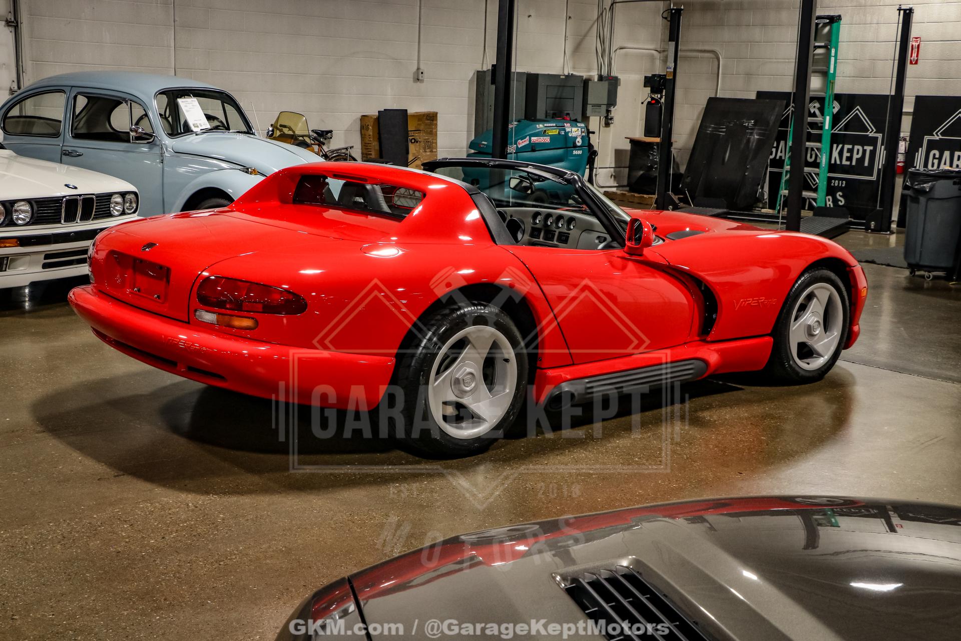 1994 Dodge Viper 23