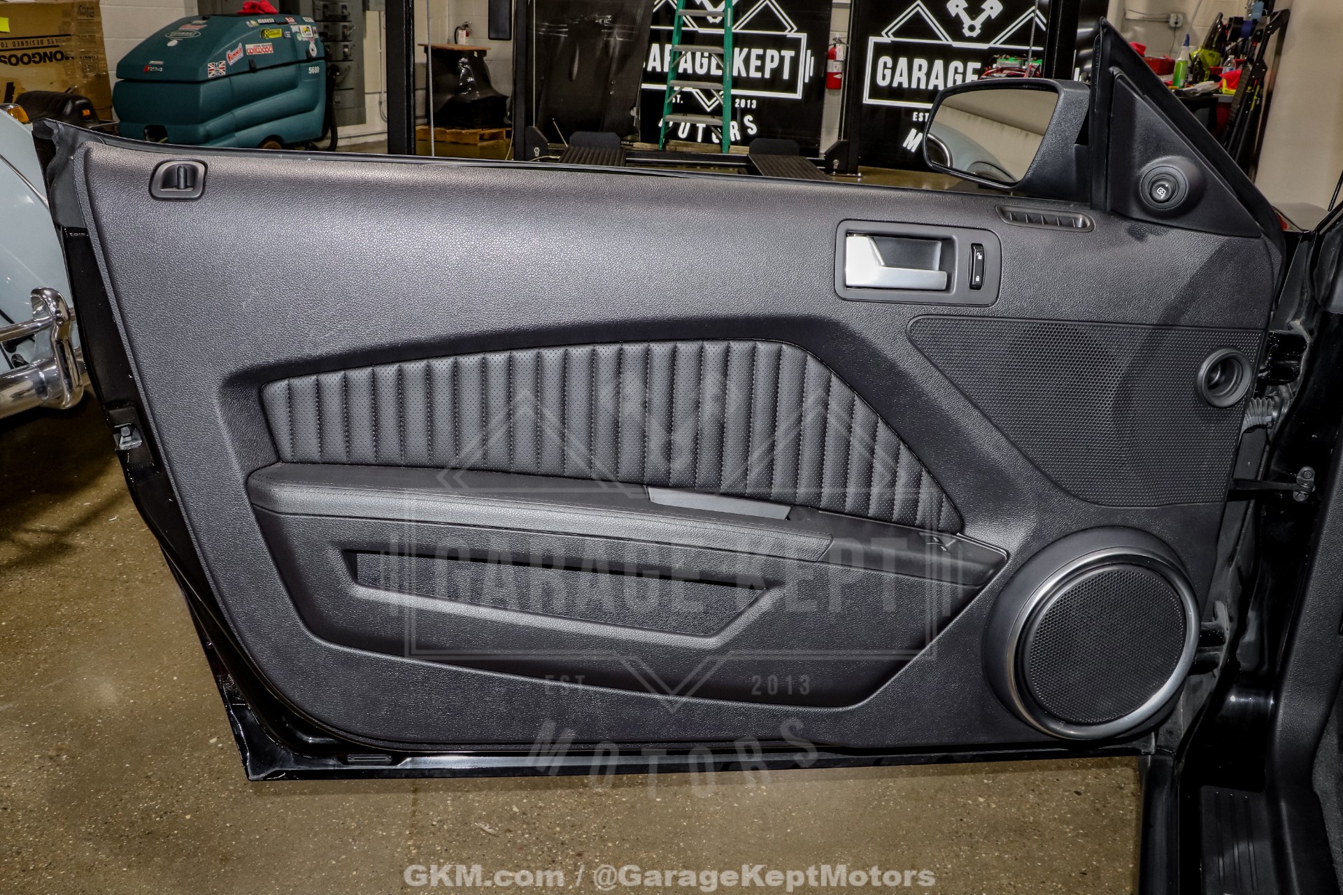 2010 Ford Shelby GT500 98