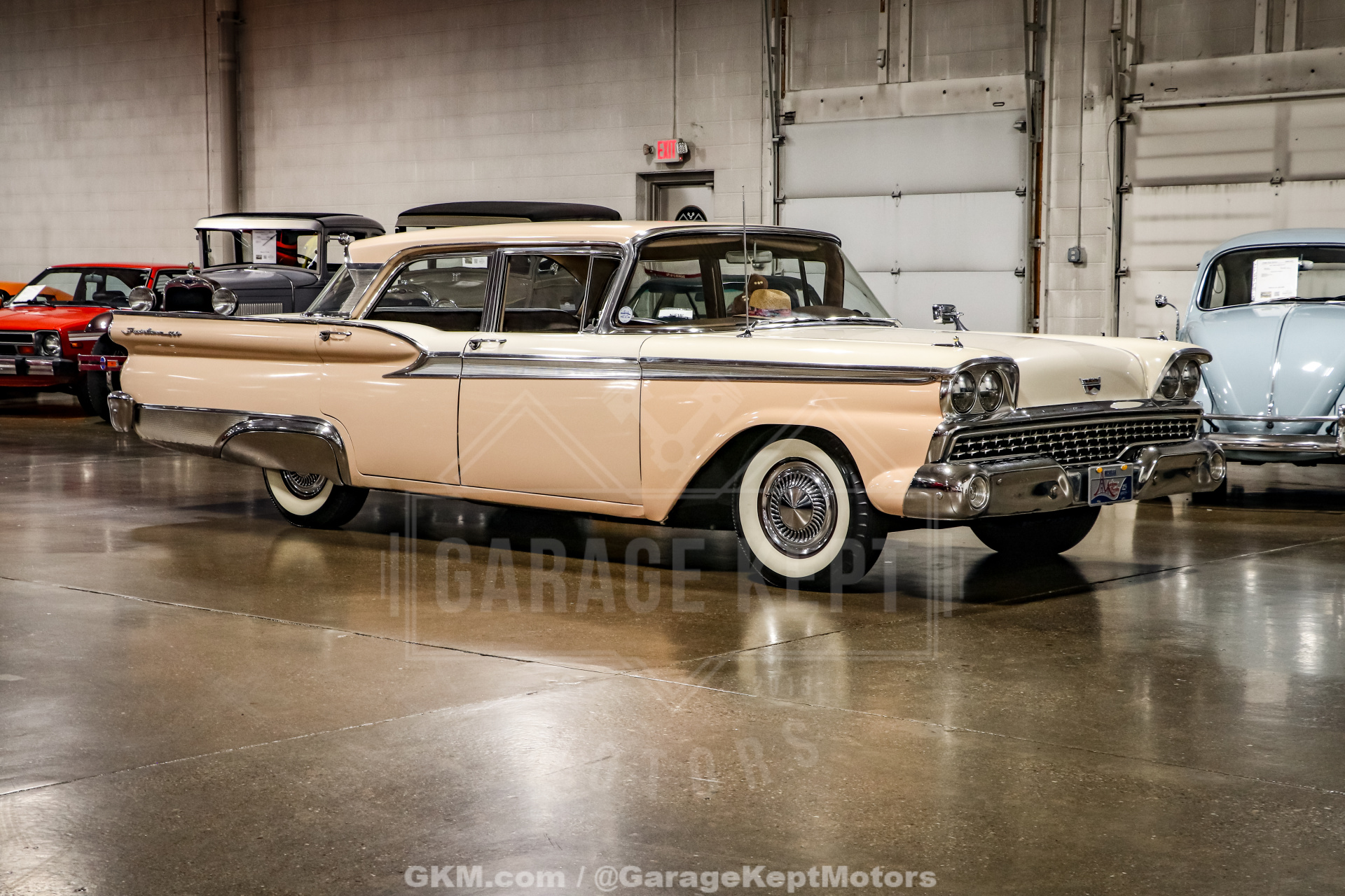 1959 Ford Fairlane 1