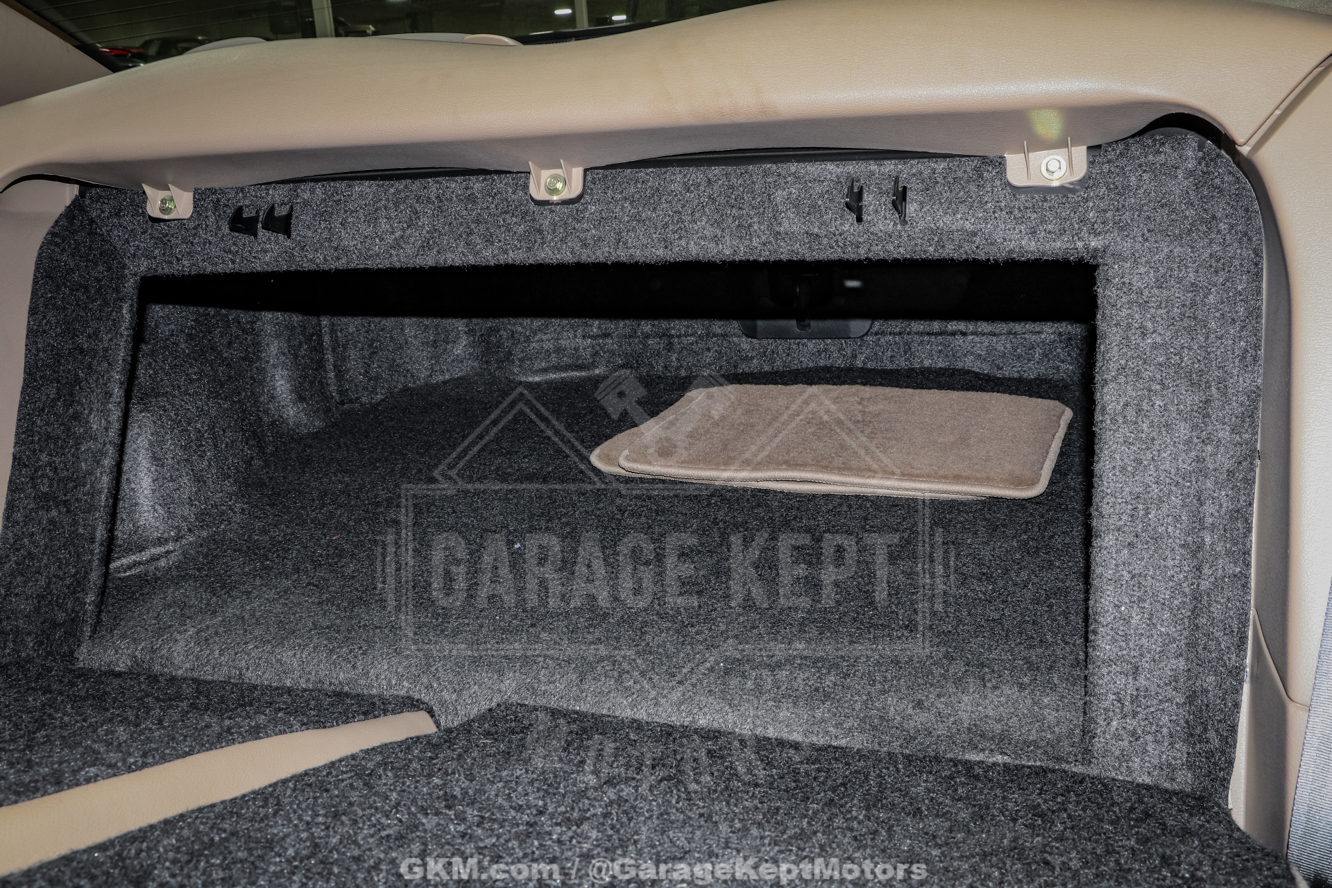 2003 Ford Mustang 104