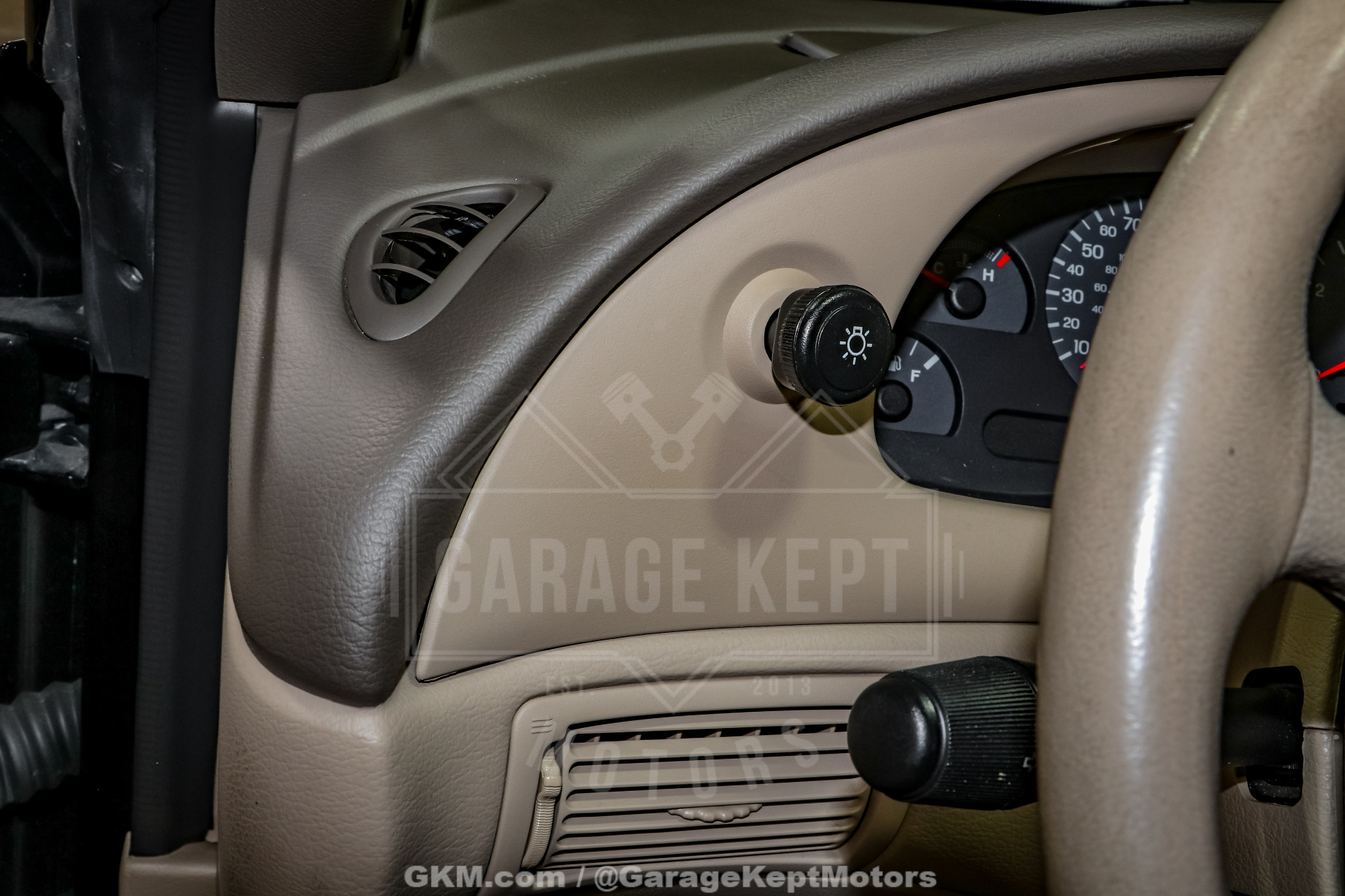 2003 Ford Mustang 108