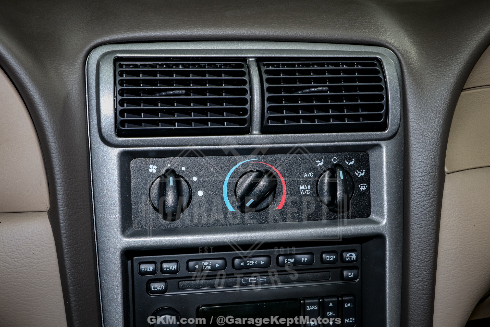 2003 Ford Mustang 111