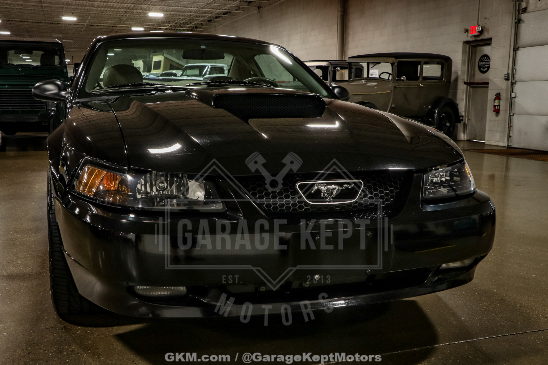 2003 Ford Mustang 17