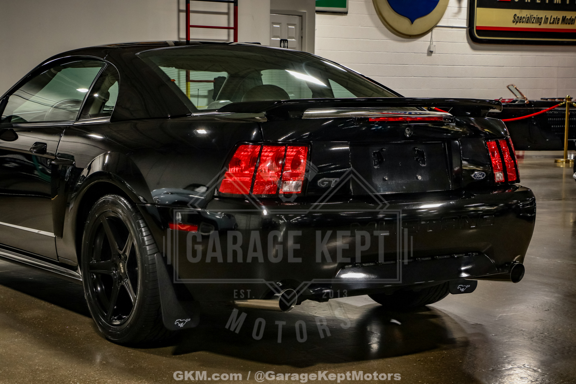 2003 Ford Mustang 37