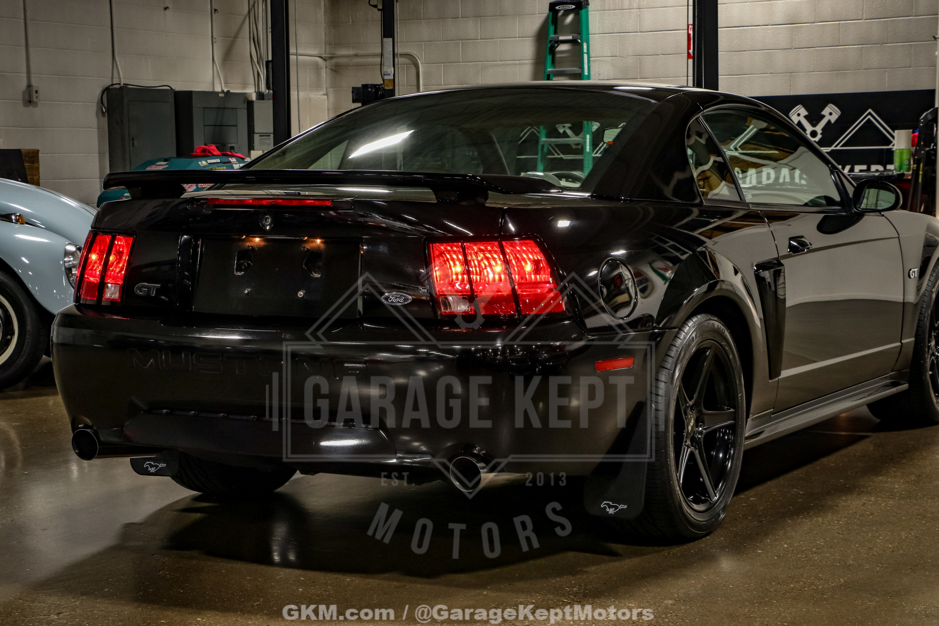 2003 Ford Mustang 42