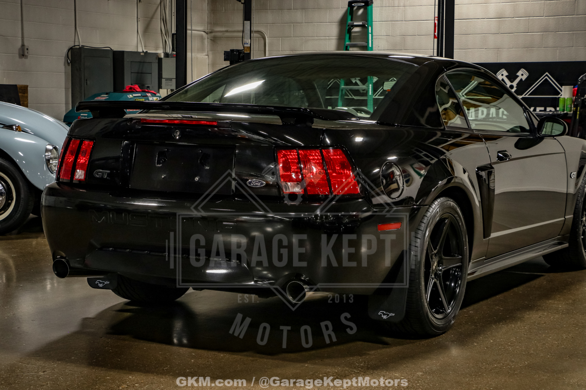 2003 Ford Mustang 43