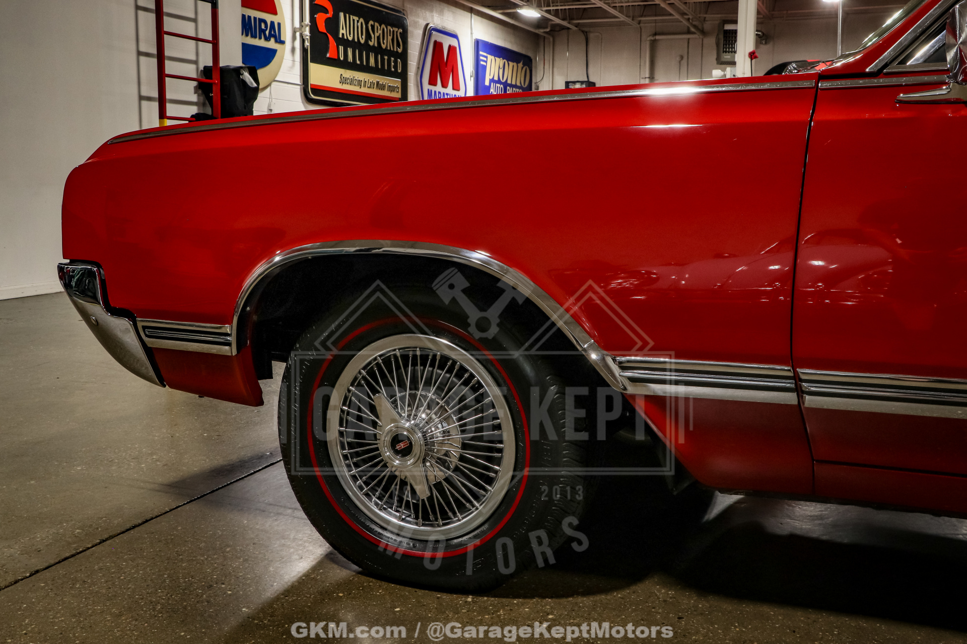 1965 Oldsmobile Cutlass 442 Convertible 41