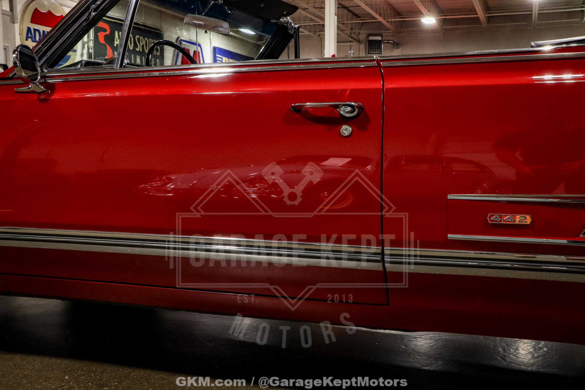 1965 Oldsmobile Cutlass 442 Convertible 43