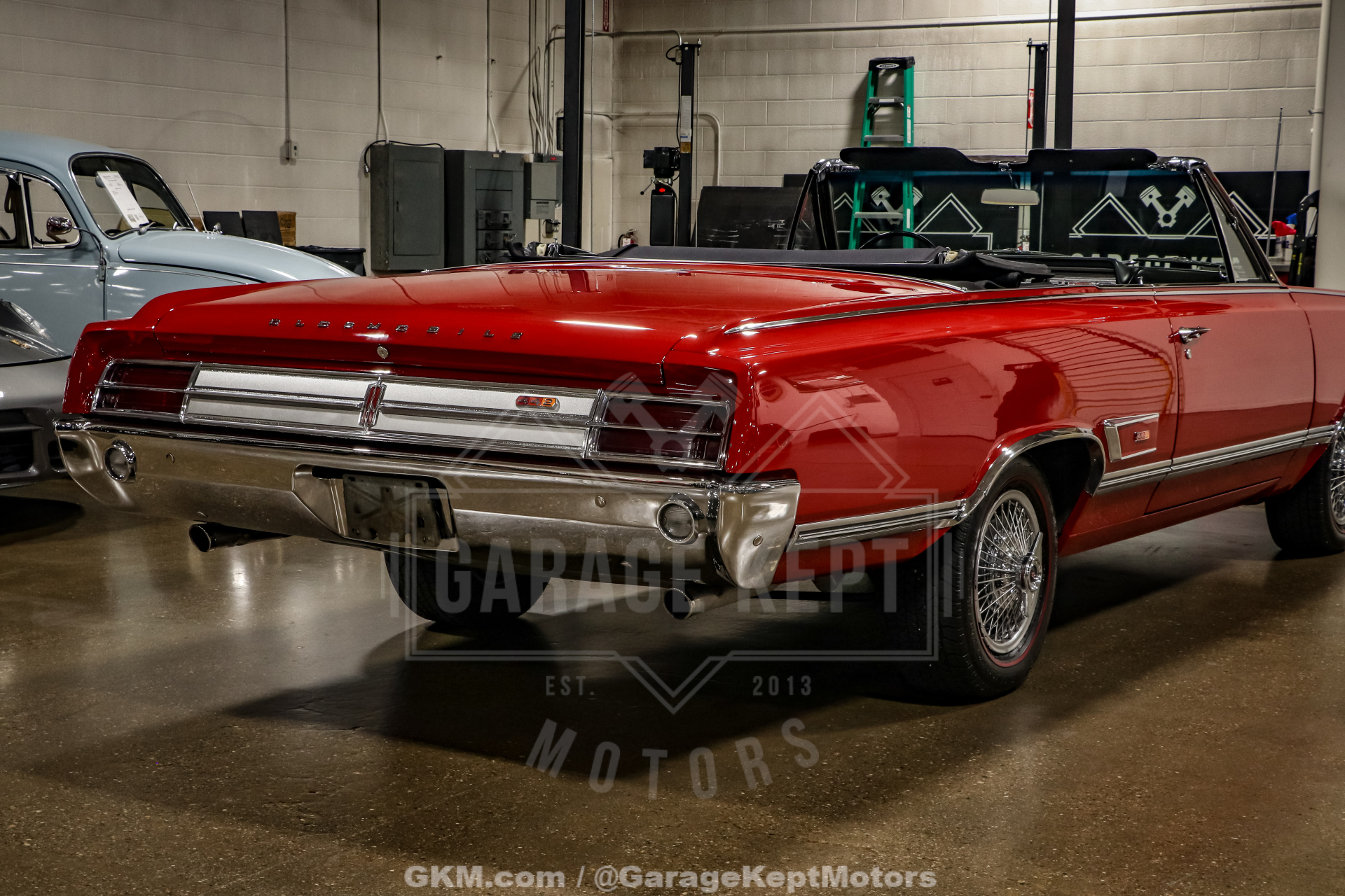 1965 Oldsmobile Cutlass 442 Convertible 54