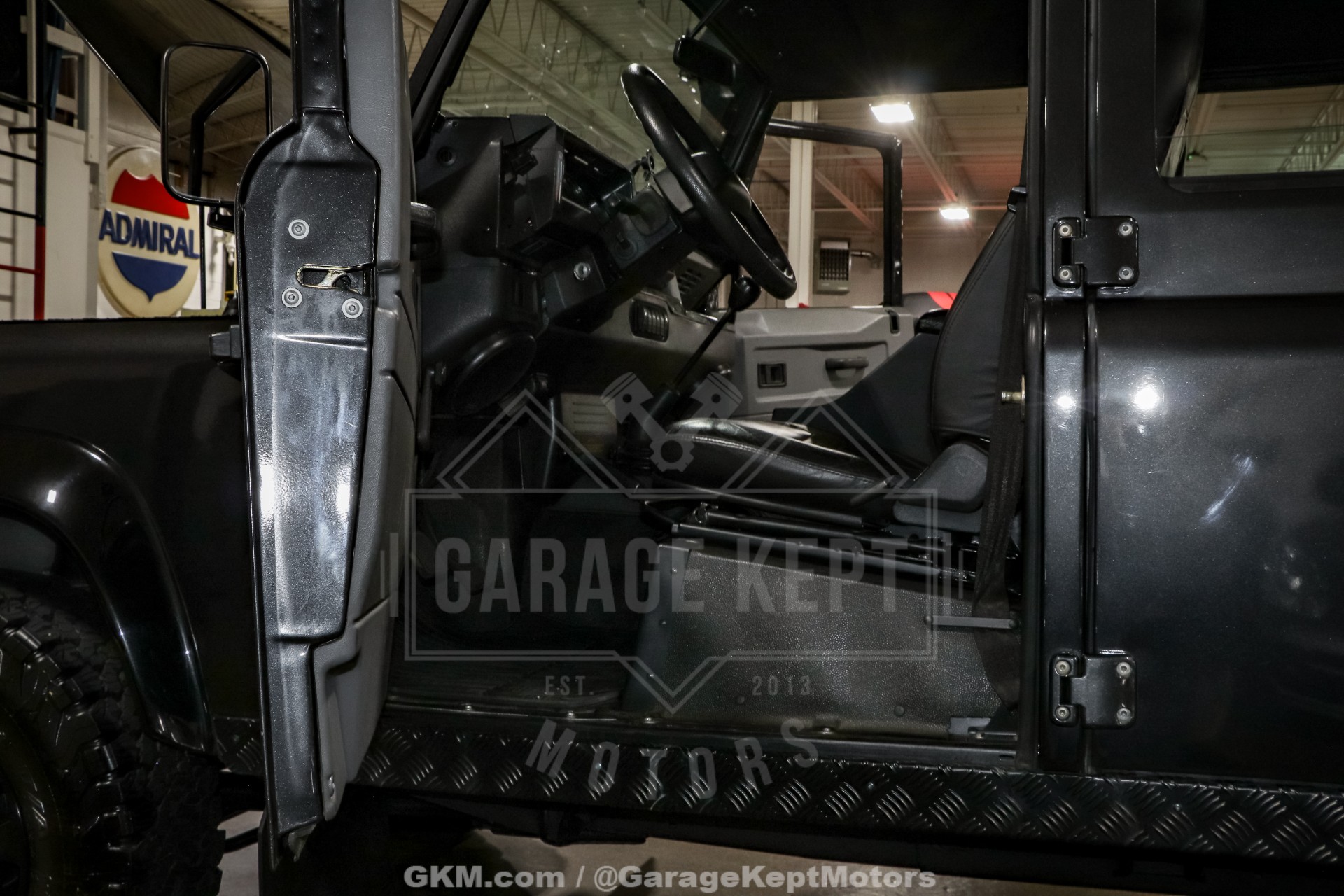 2000 Land Rover Defender 130 114
