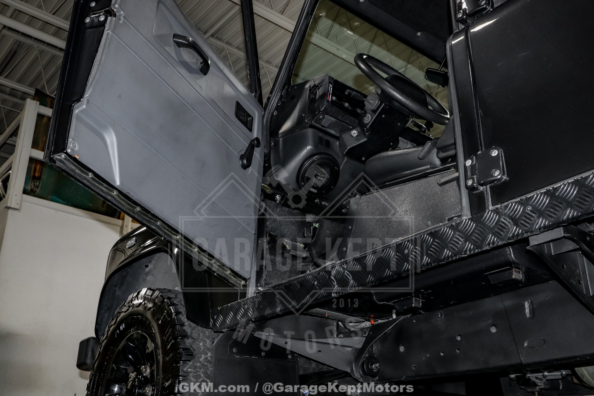 2000 Land Rover Defender 130 115