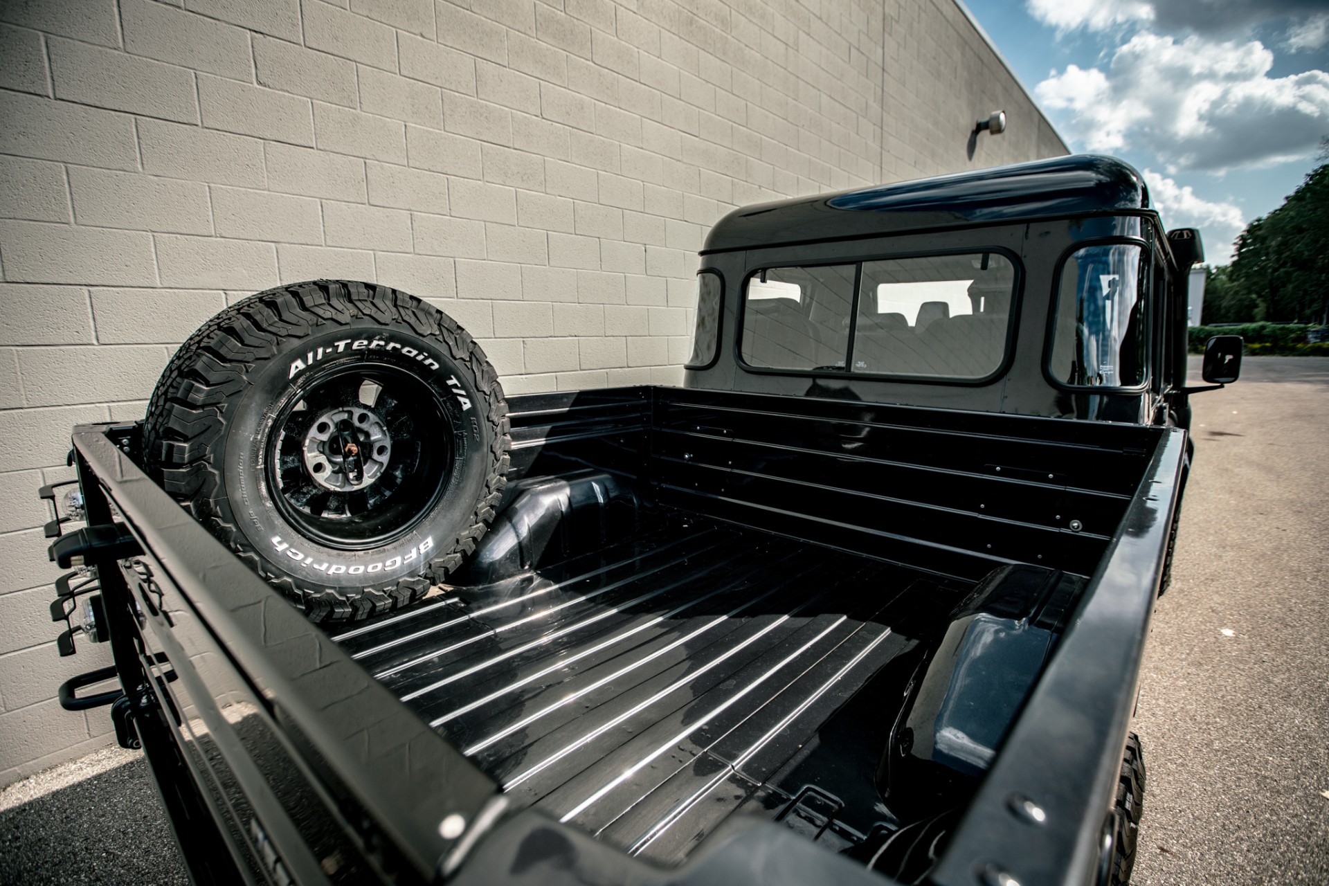 2000 Land Rover Defender 130 11