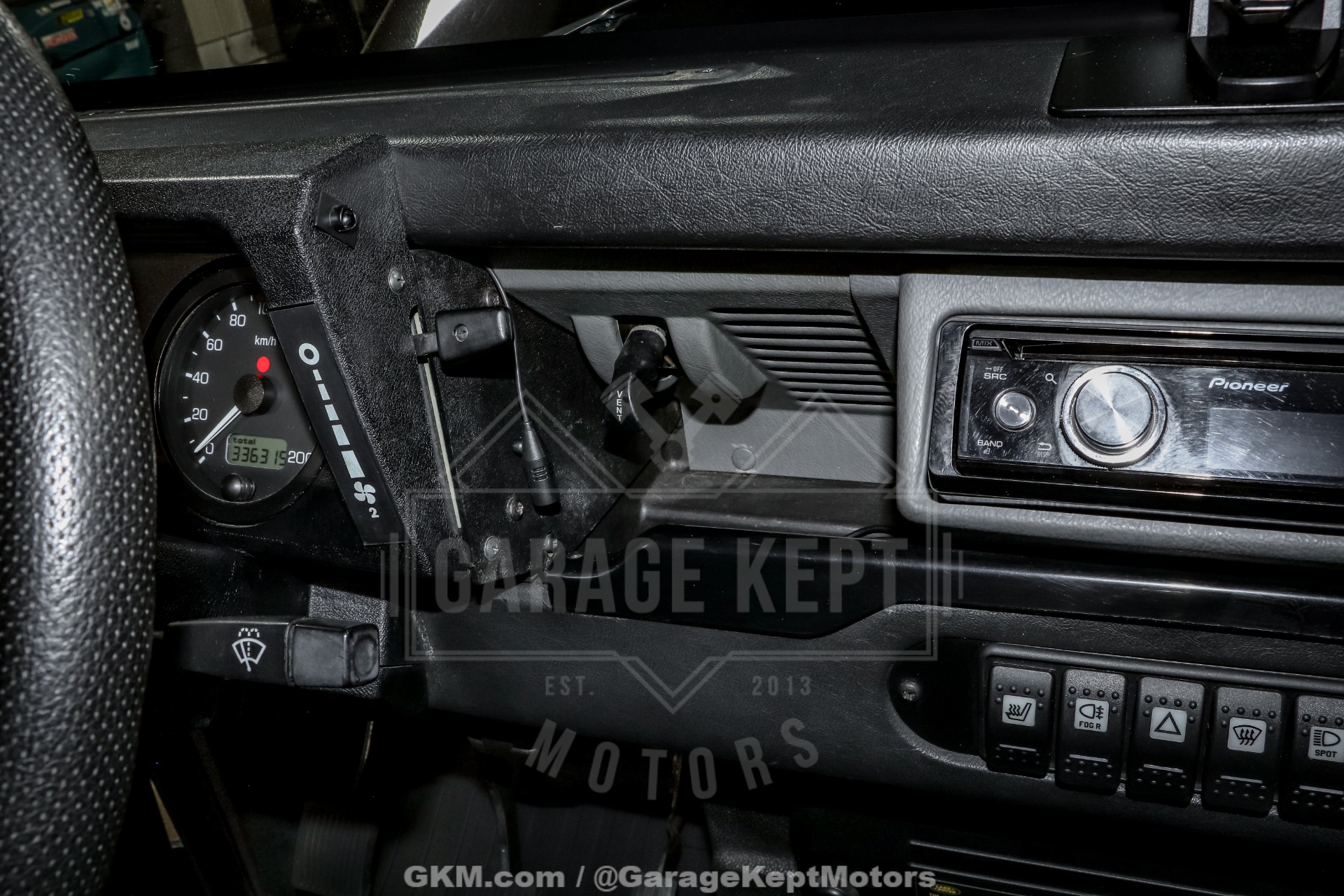 2000 Land Rover Defender 130 130