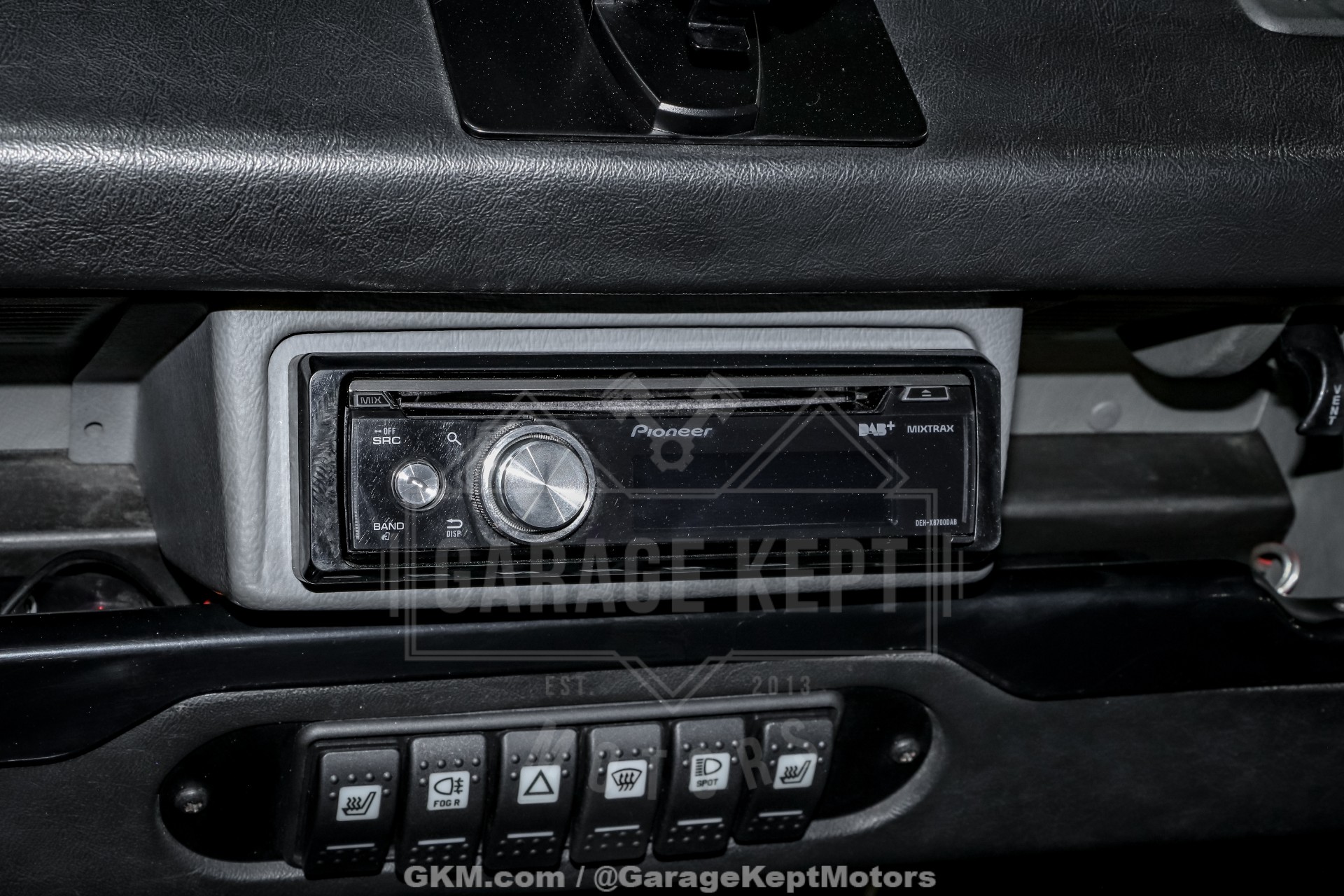 2000 Land Rover Defender 130 131