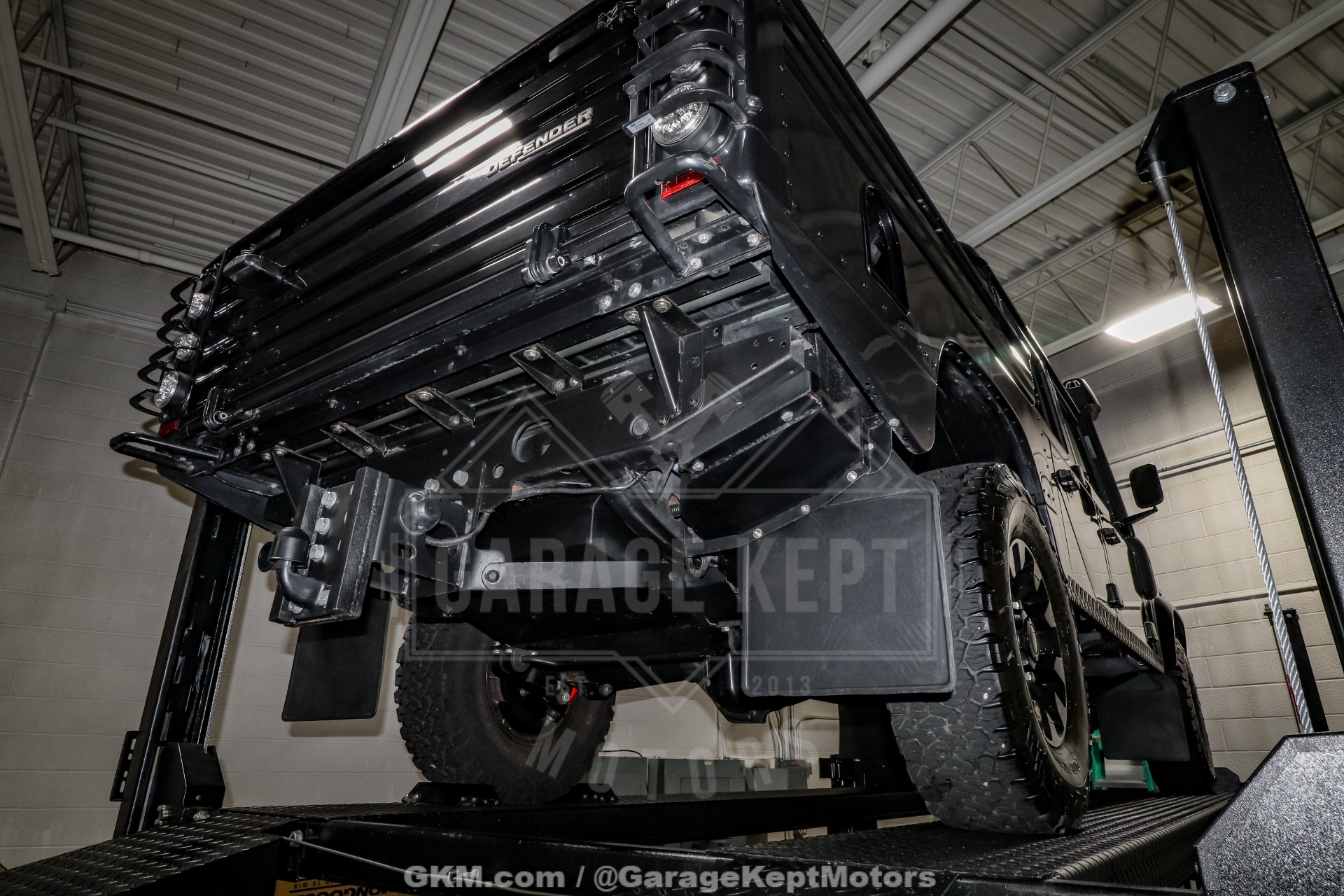 2000 Land Rover Defender 130 163