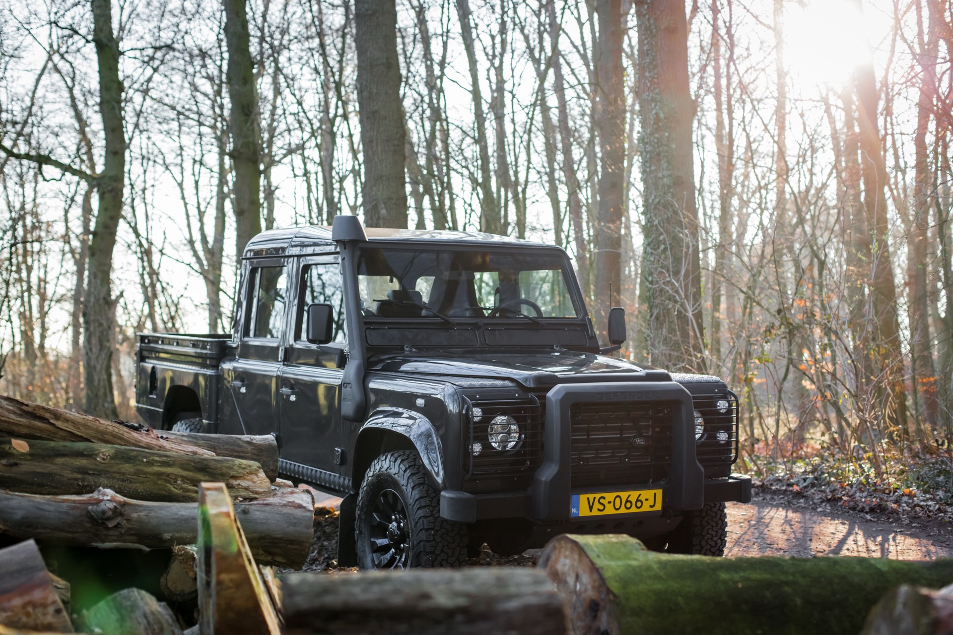 2000 Land Rover Defender 130 201