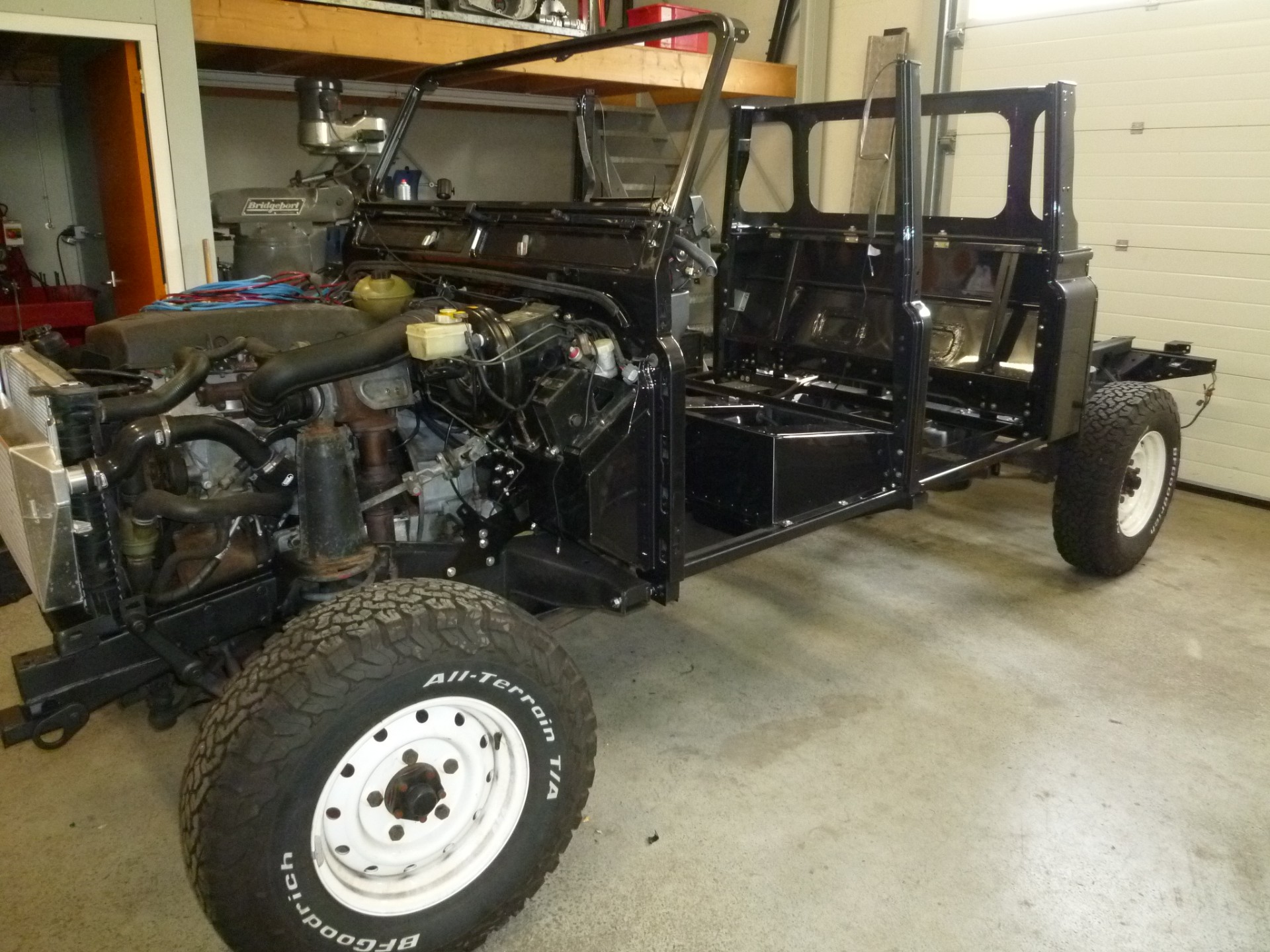 2000 Land Rover Defender 130 235