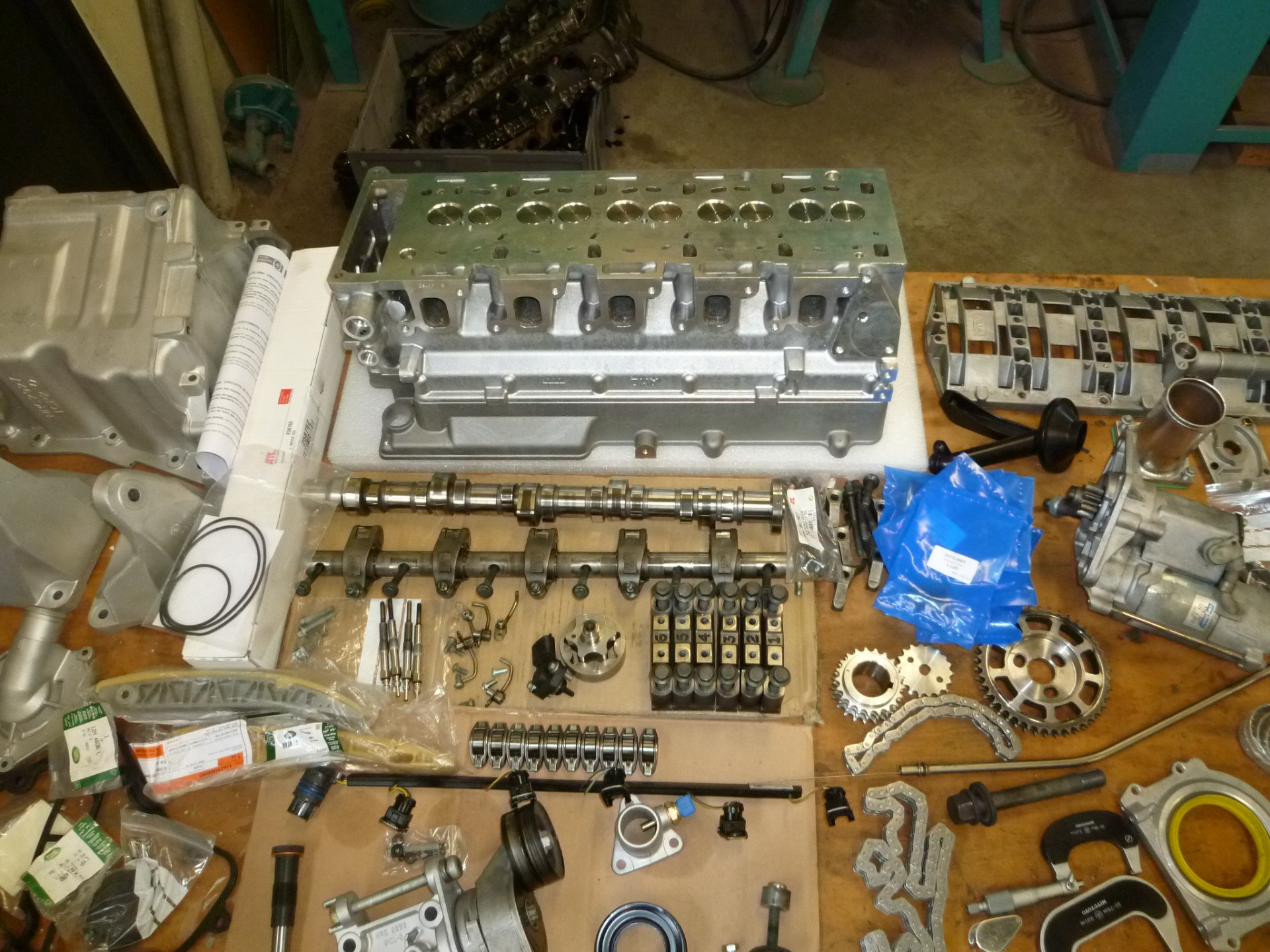 2000 Land Rover Defender 130 246