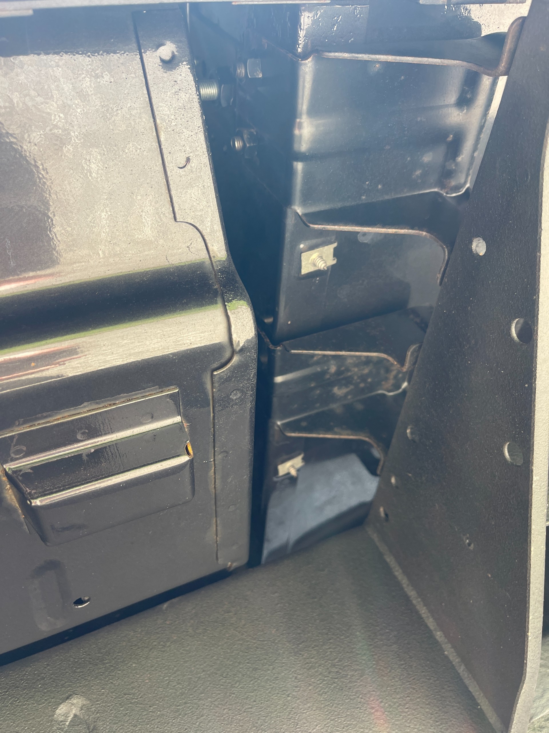 2000 Land Rover Defender 130 256