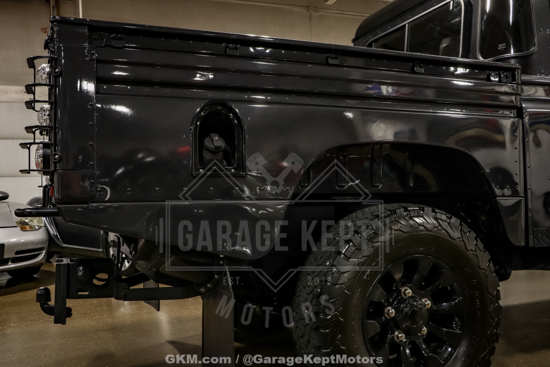 2000 Land Rover Defender 130 57