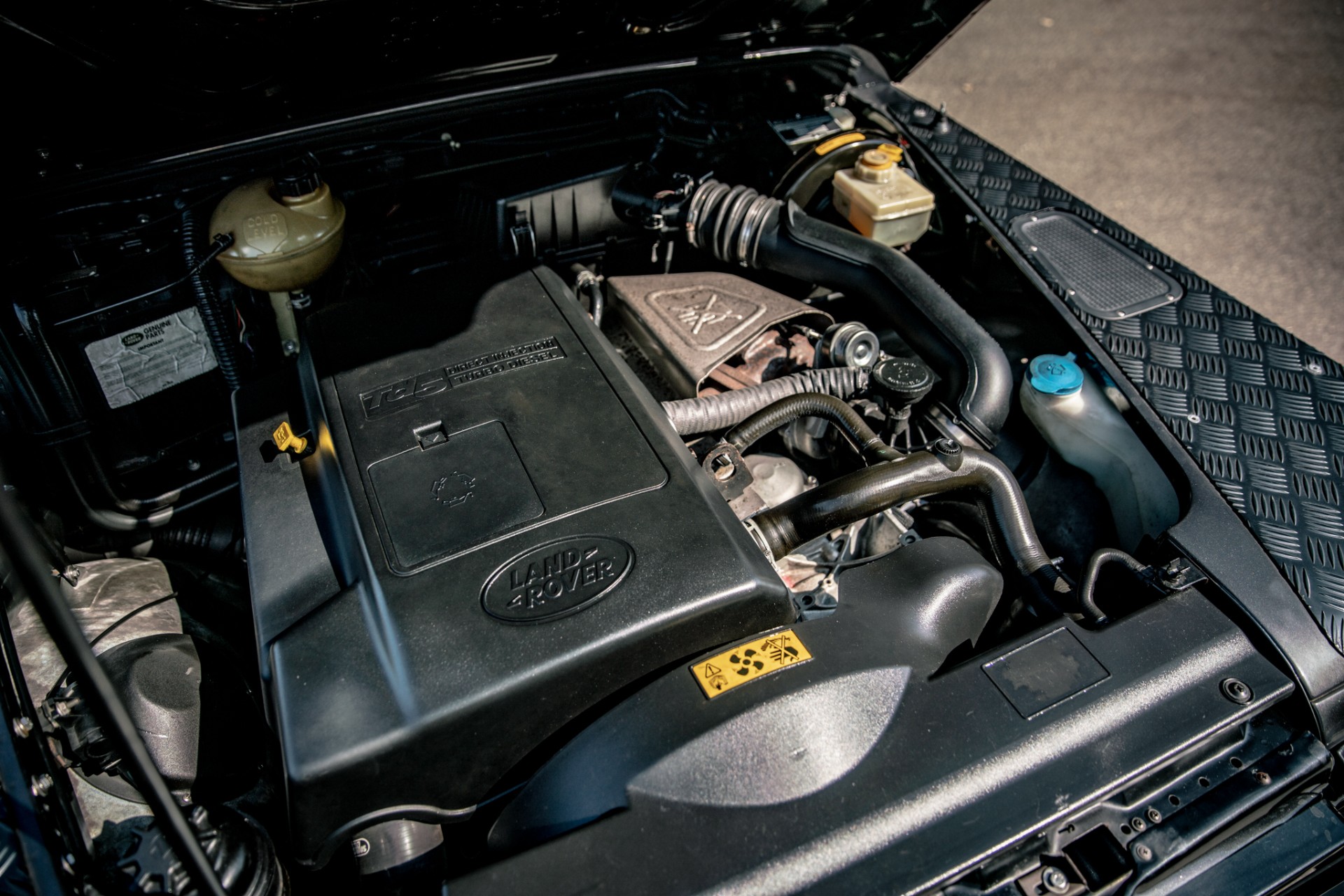 2000 Land Rover Defender 130 5