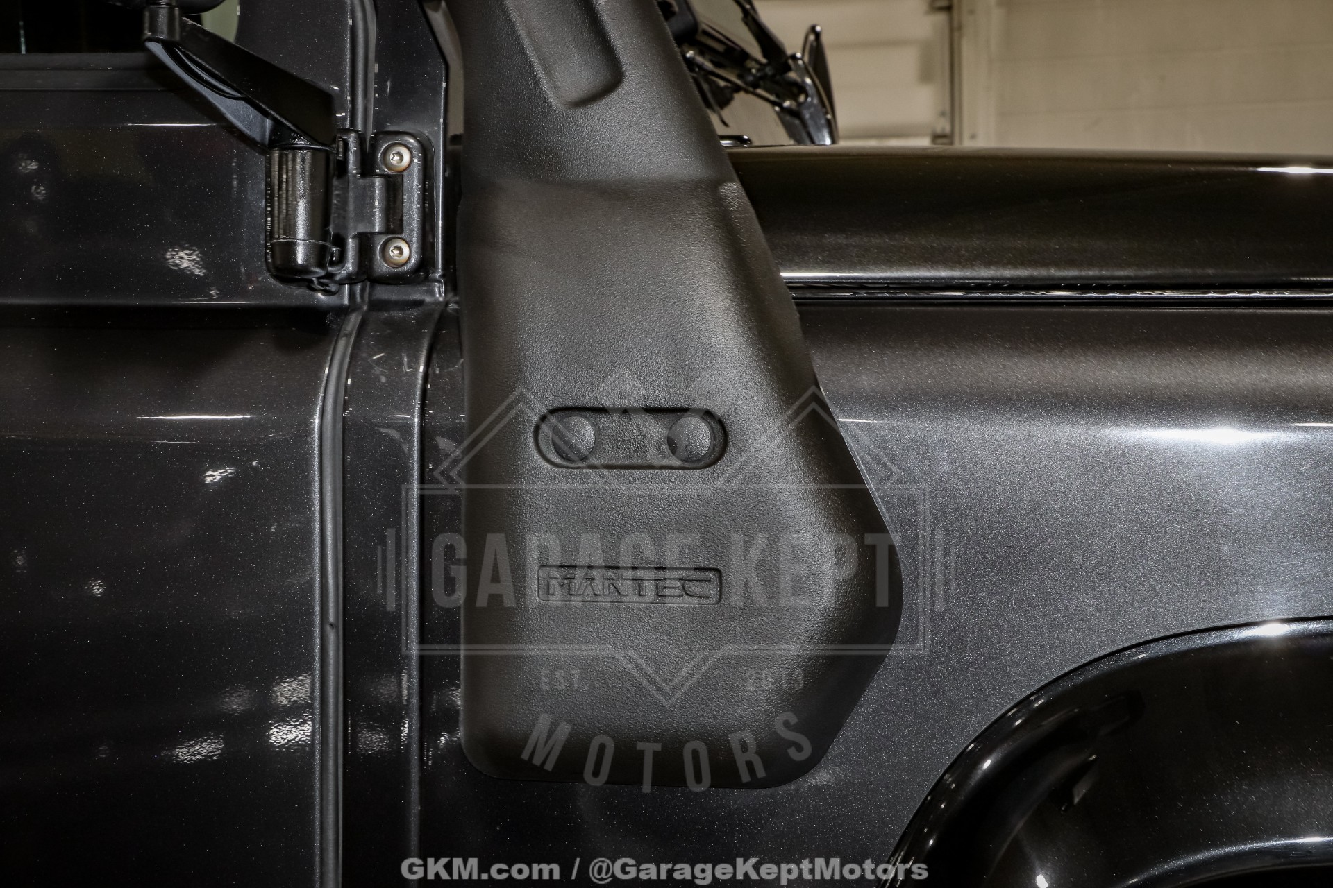 2000 Land Rover Defender 130 66