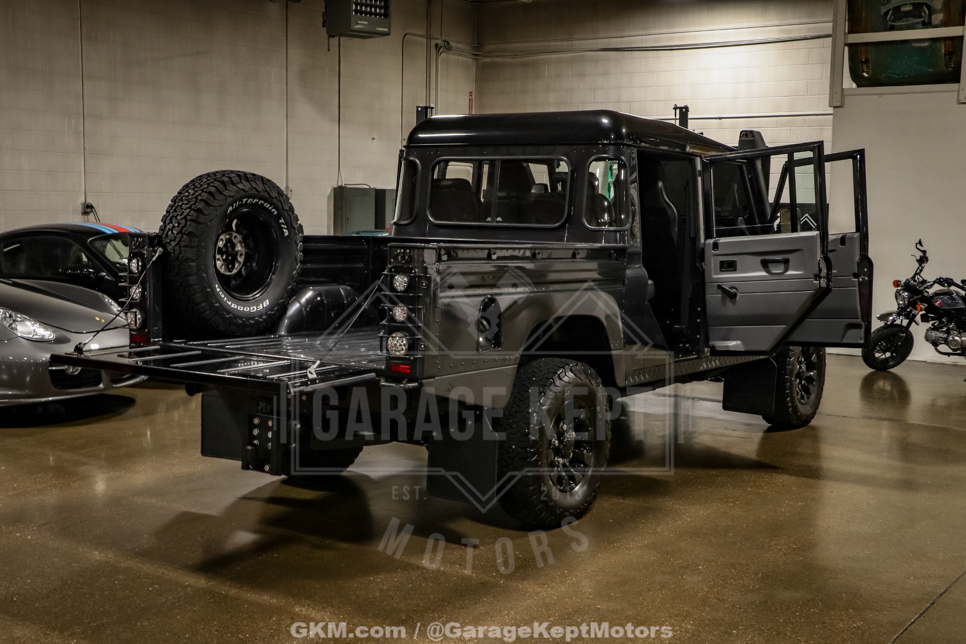 2000 Land Rover Defender 130 71