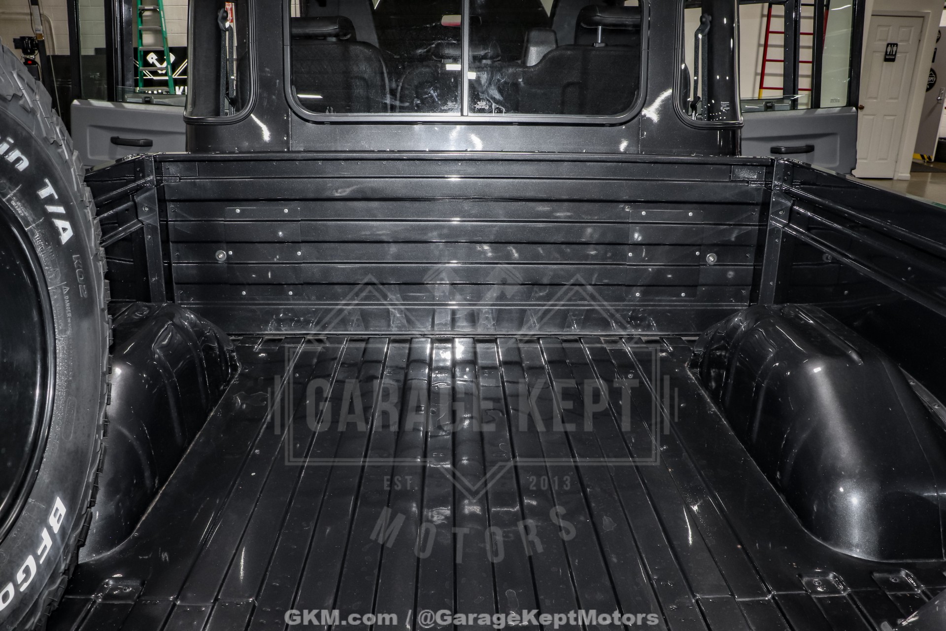 2000 Land Rover Defender 130 92