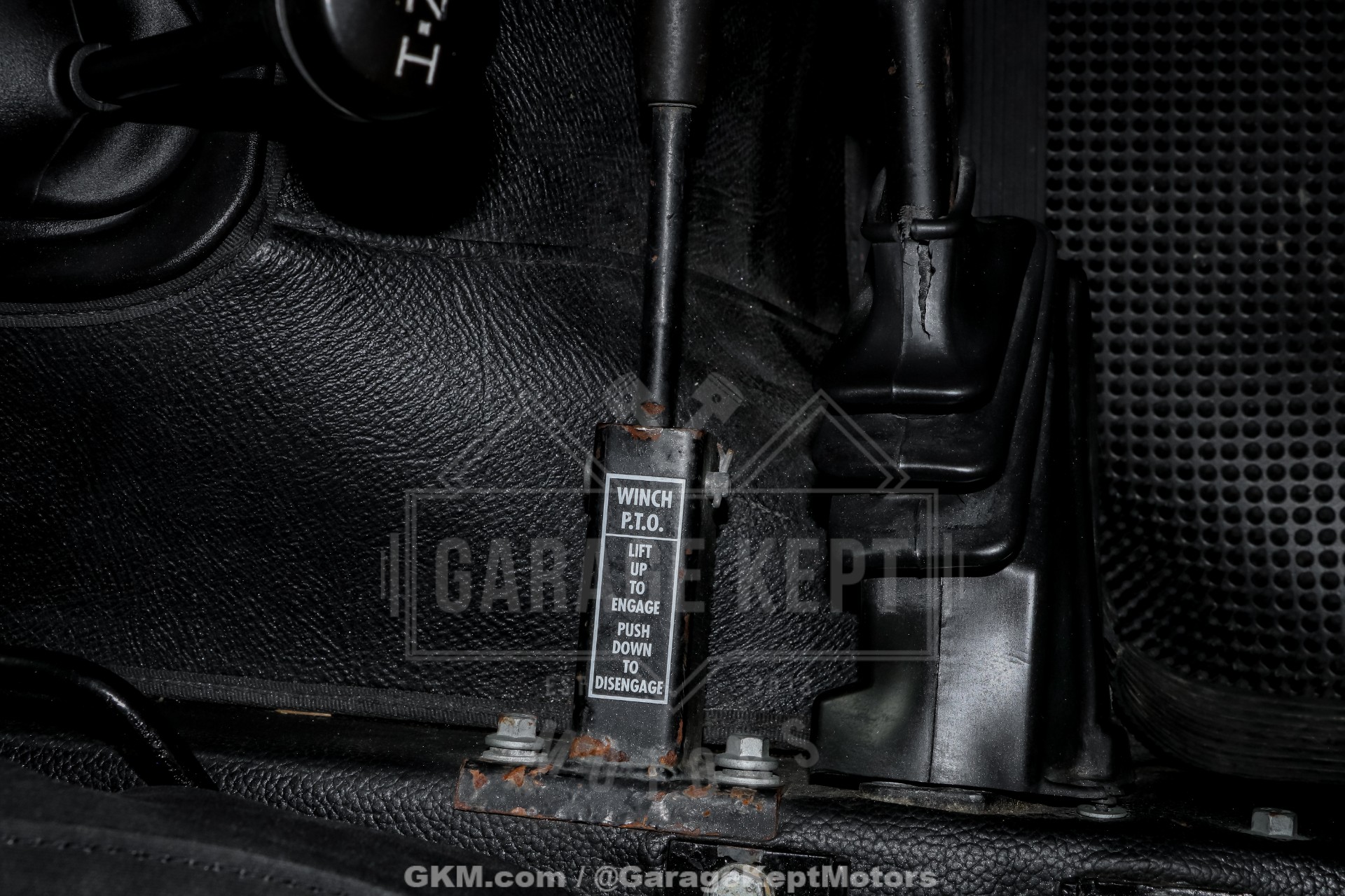 1989 Land Rover Defender 110 Perentie 6x6 126