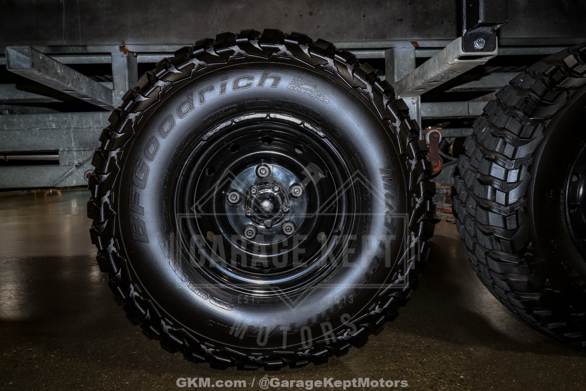 1989 Land Rover Defender 110 Perentie 6x6 155