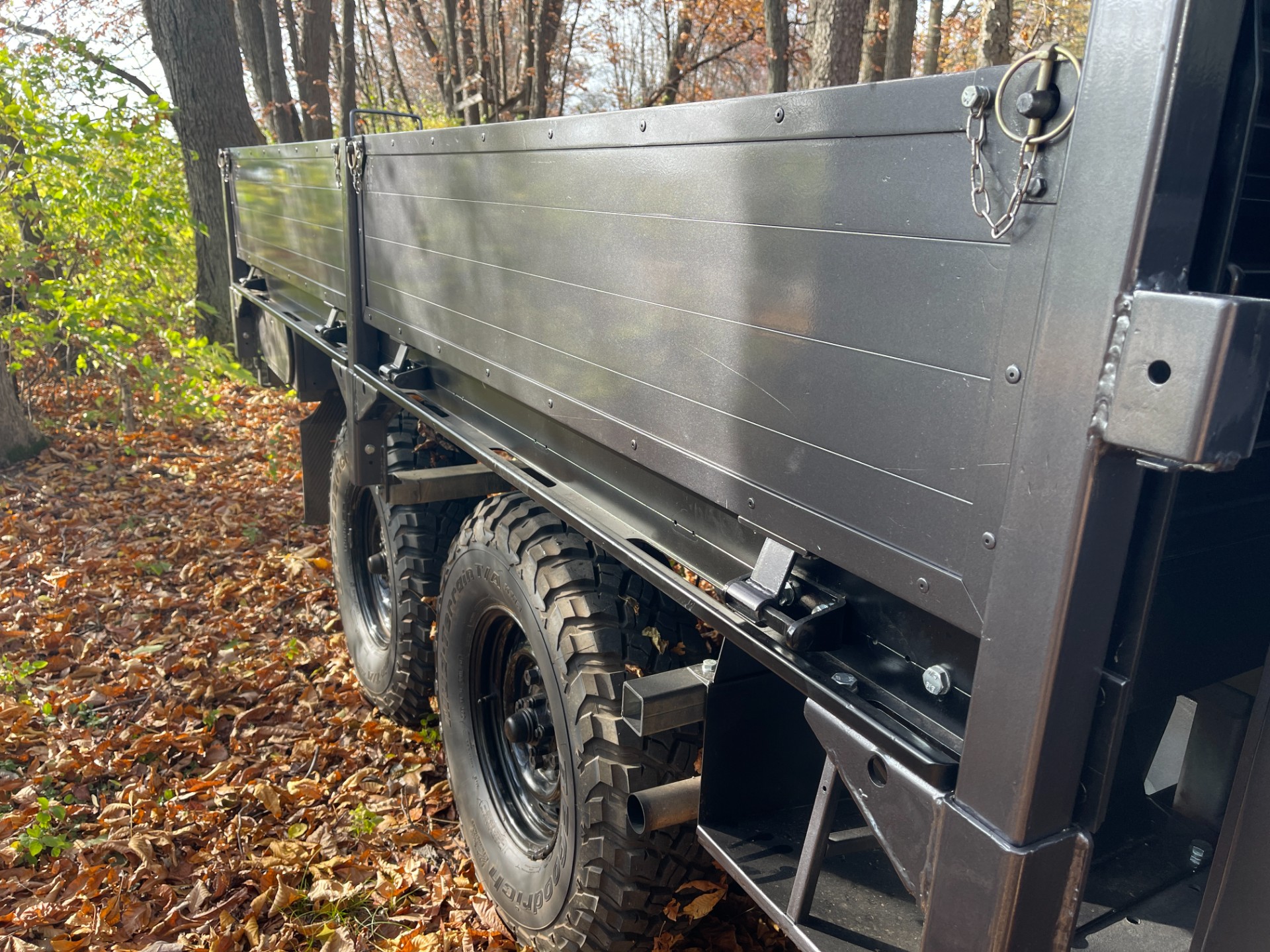 1989 Land Rover Defender 110 Perentie 6x6 185
