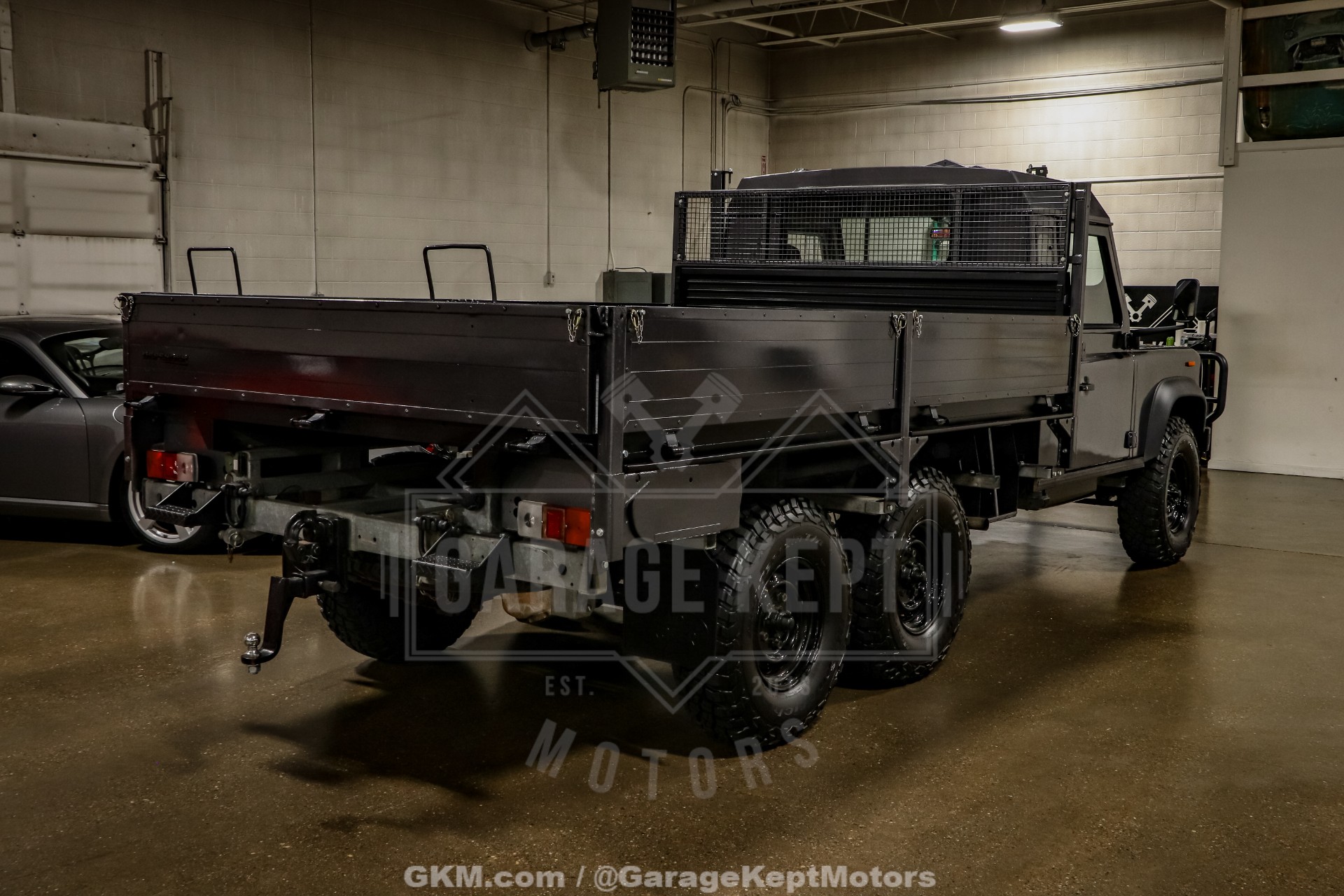 1989 Land Rover Defender 110 Perentie 6x6 21