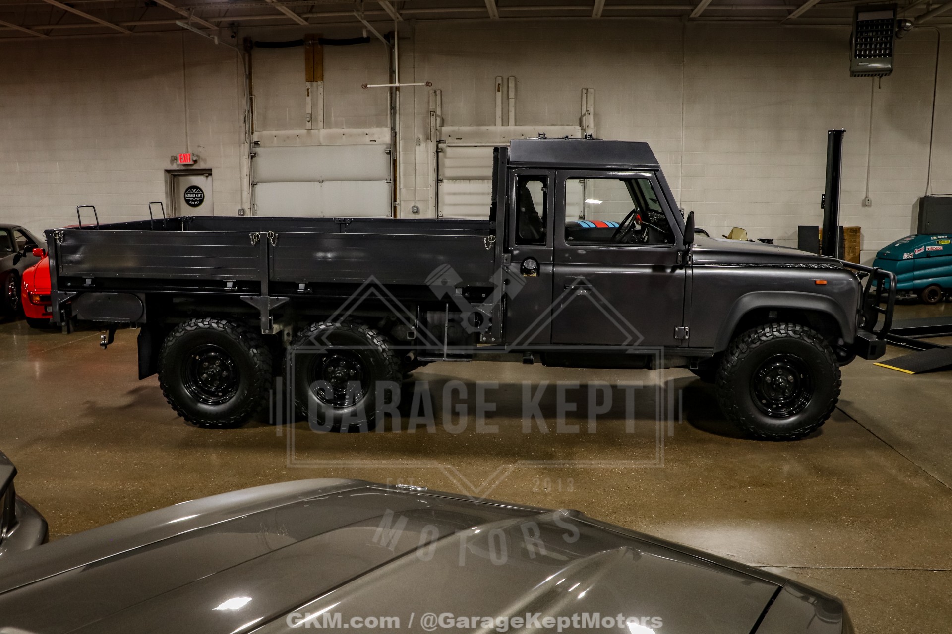 1989 Land Rover Defender 110 Perentie 6x6 23