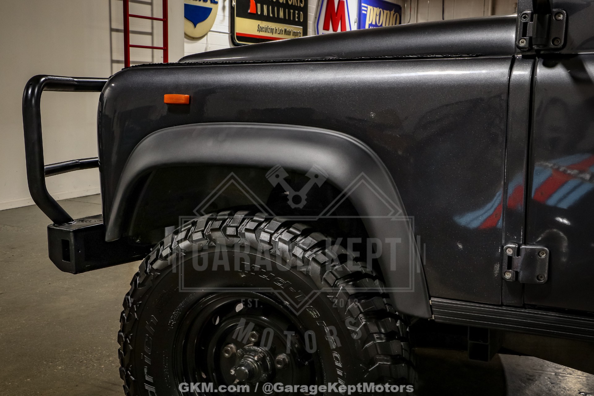 1989 Land Rover Defender 110 Perentie 6x6 44