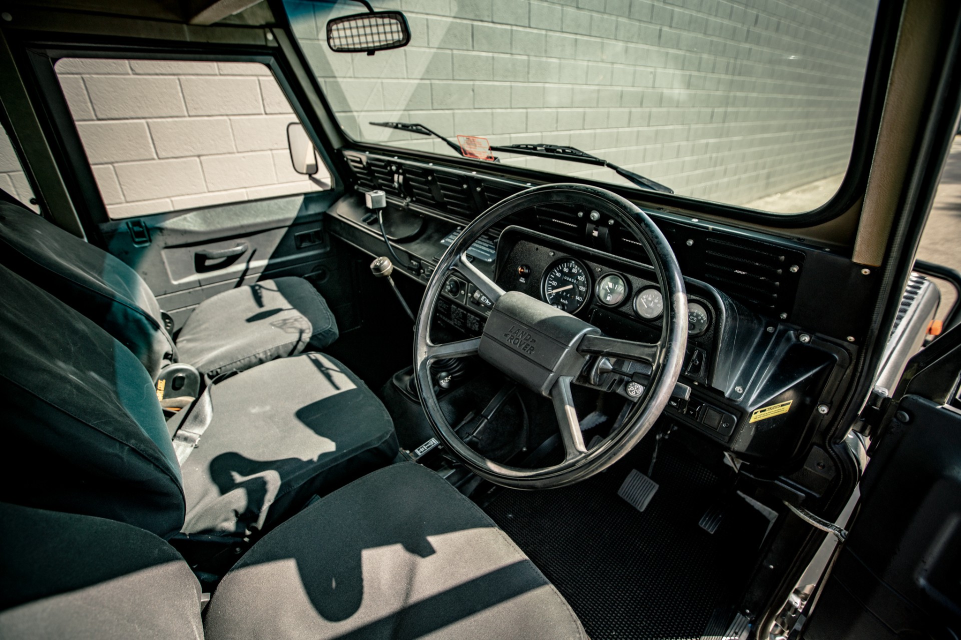 1989 Land Rover Defender 110 Perentie 6x6 9