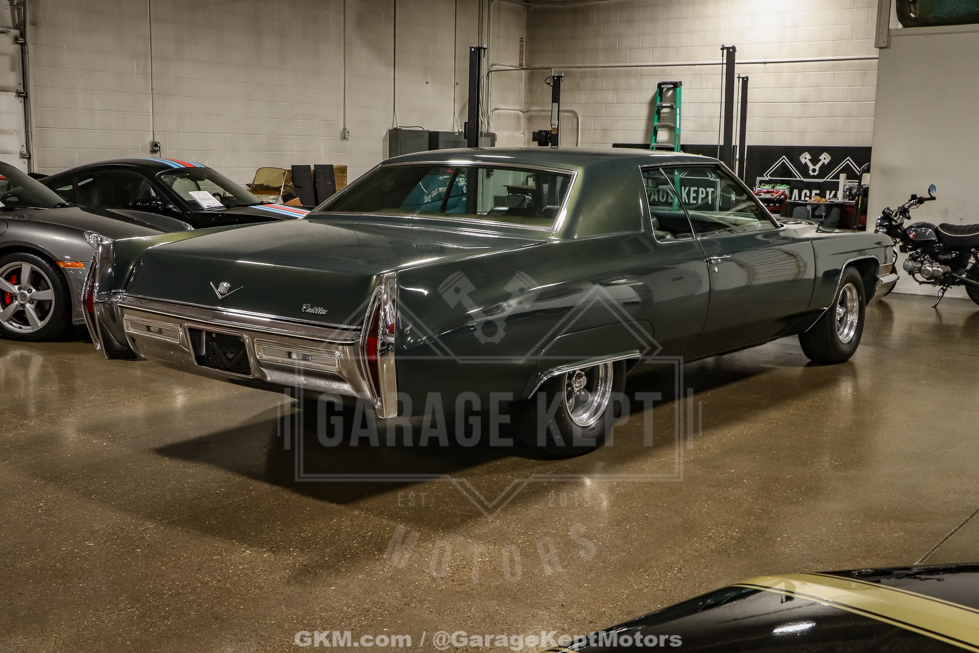 1972 Cadillac DeVille 8