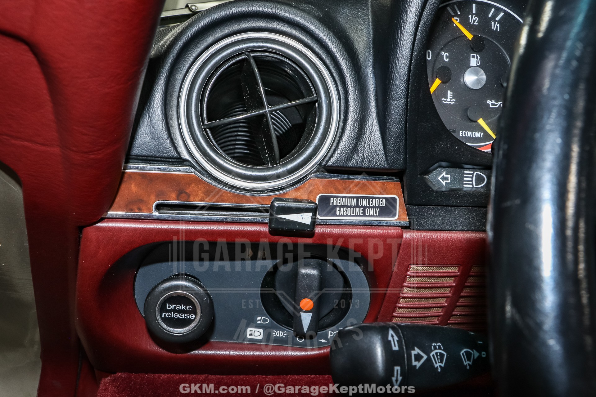 1986 Mercedes-Benz 560SL 118