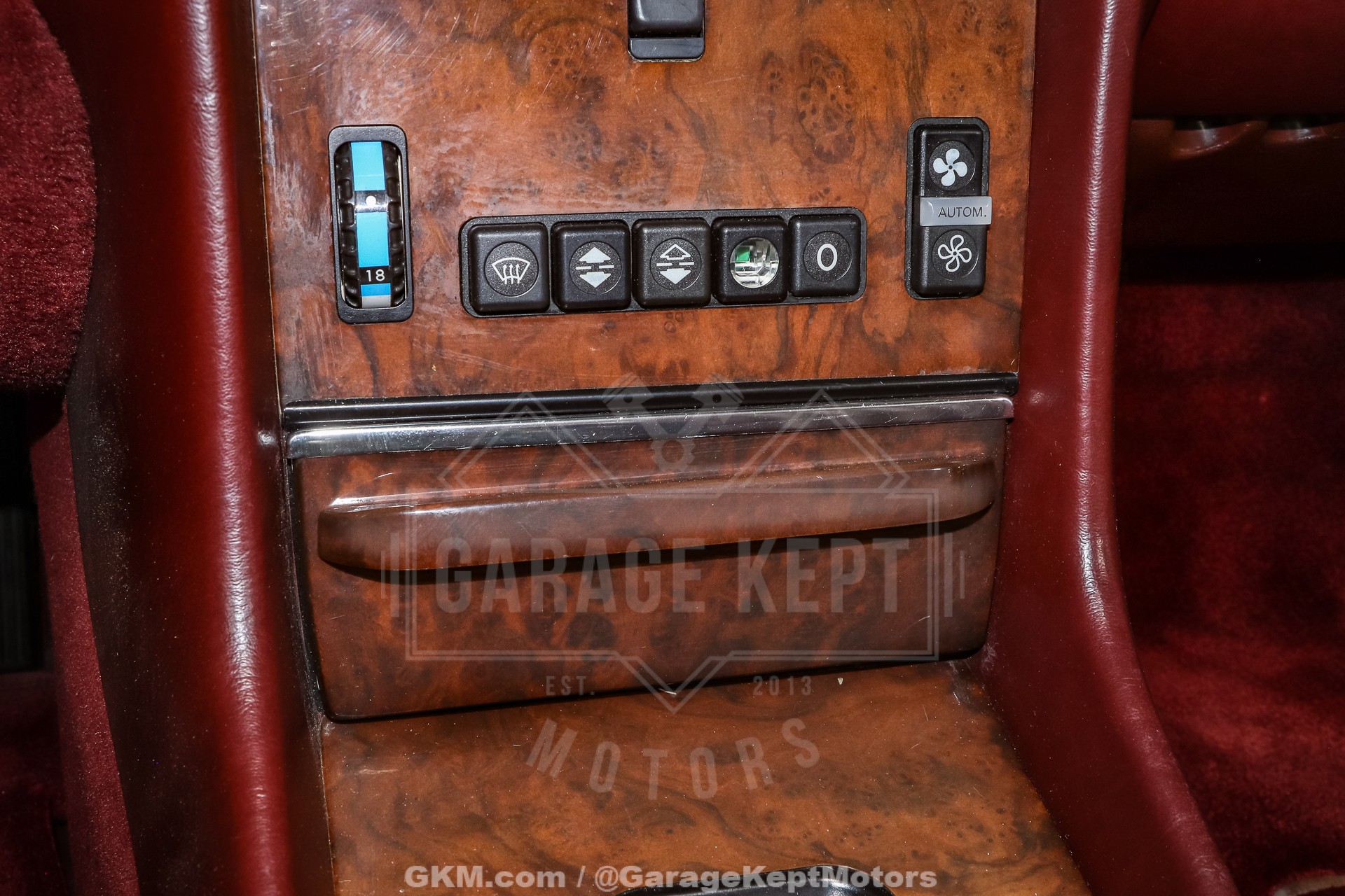 1986 Mercedes-Benz 560SL 123